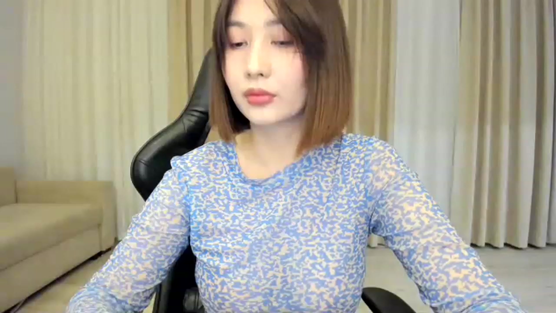Gallery image thumbnail from Jo_Lie's myfreecams stream on, 11/15/2022, 22:22 image 17 of 20
