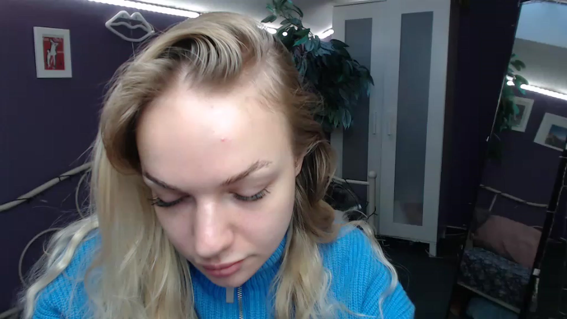 Gallery image thumbnail from JoanQueen's myfreecams stream on, 12/05/2022, 11:10 image 13 of 20