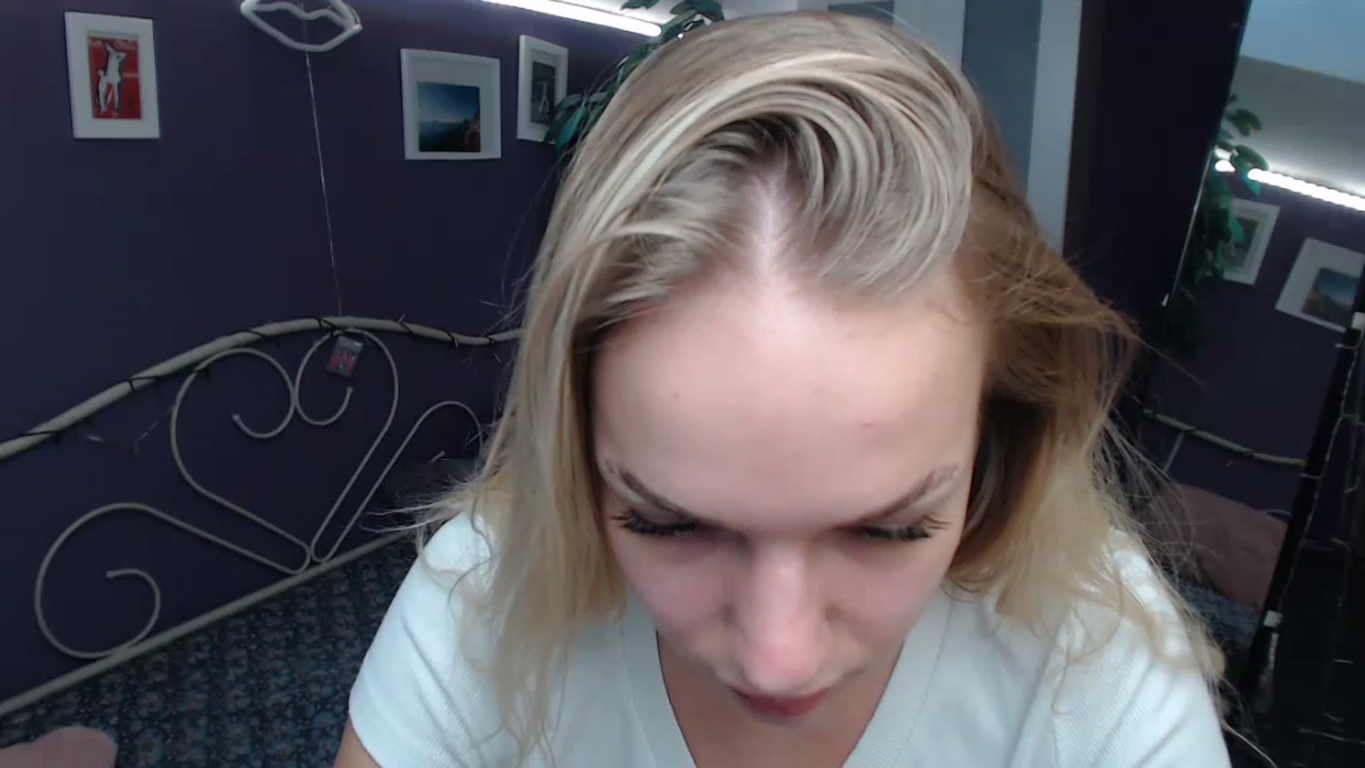 Gallery image thumbnail from JoanQueen's myfreecams stream on, 12/05/2022, 13:06 image 12 of 20