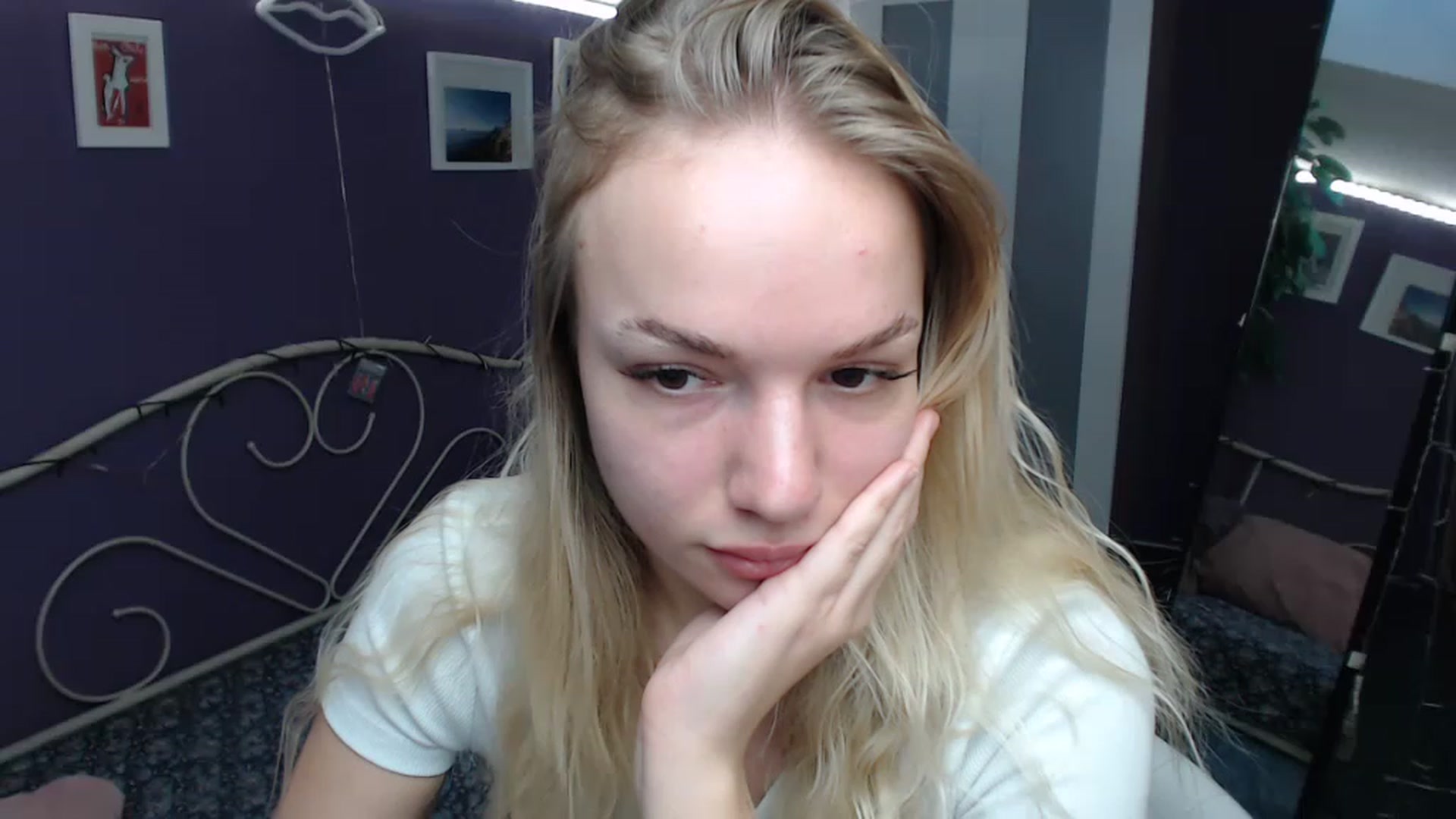 Gallery image thumbnail from JoanQueen's myfreecams stream on, 12/05/2022, 13:06 image 10 of 20