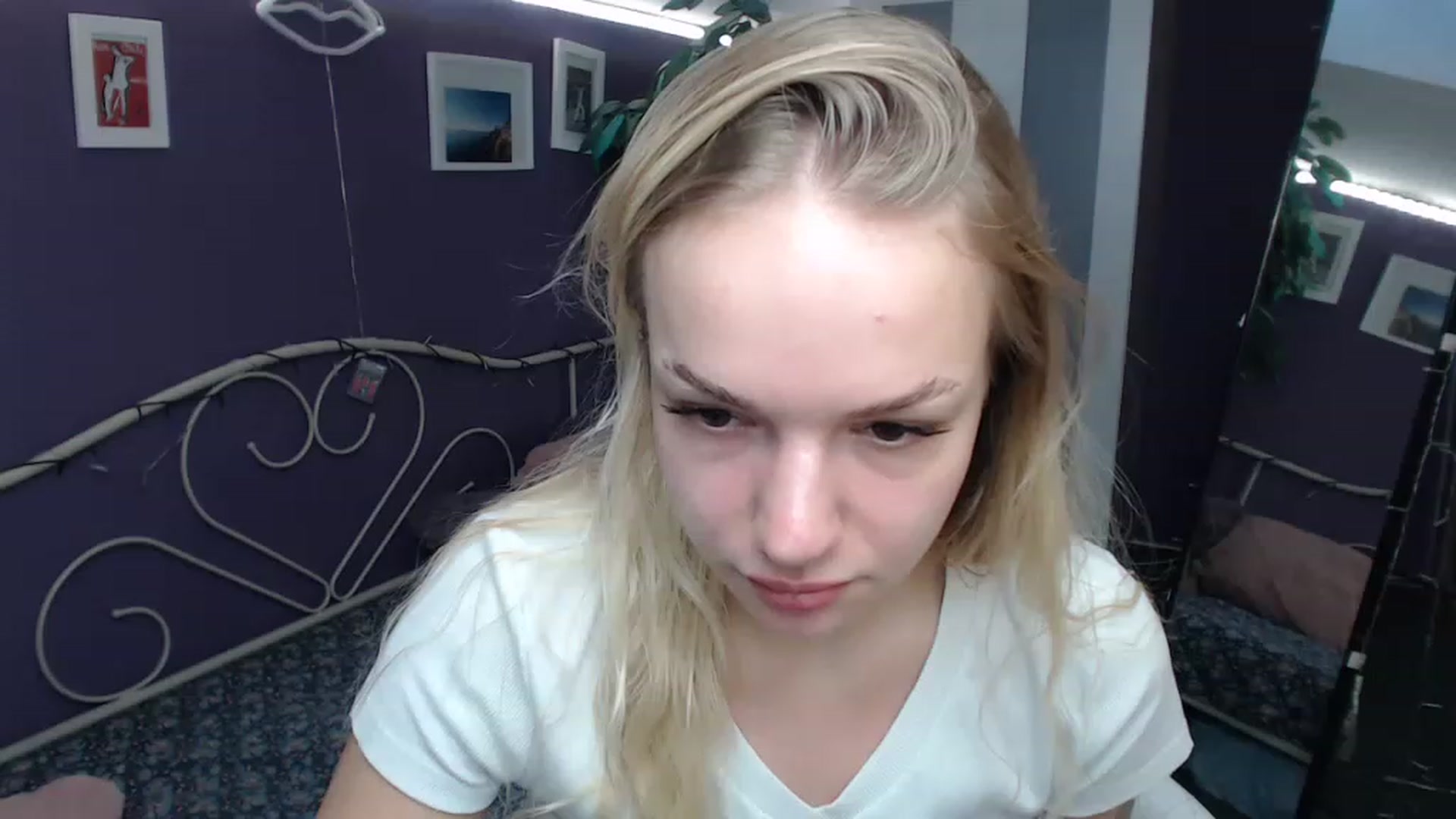 Gallery image thumbnail from JoanQueen's myfreecams stream on, 12/05/2022, 13:06 image 15 of 20