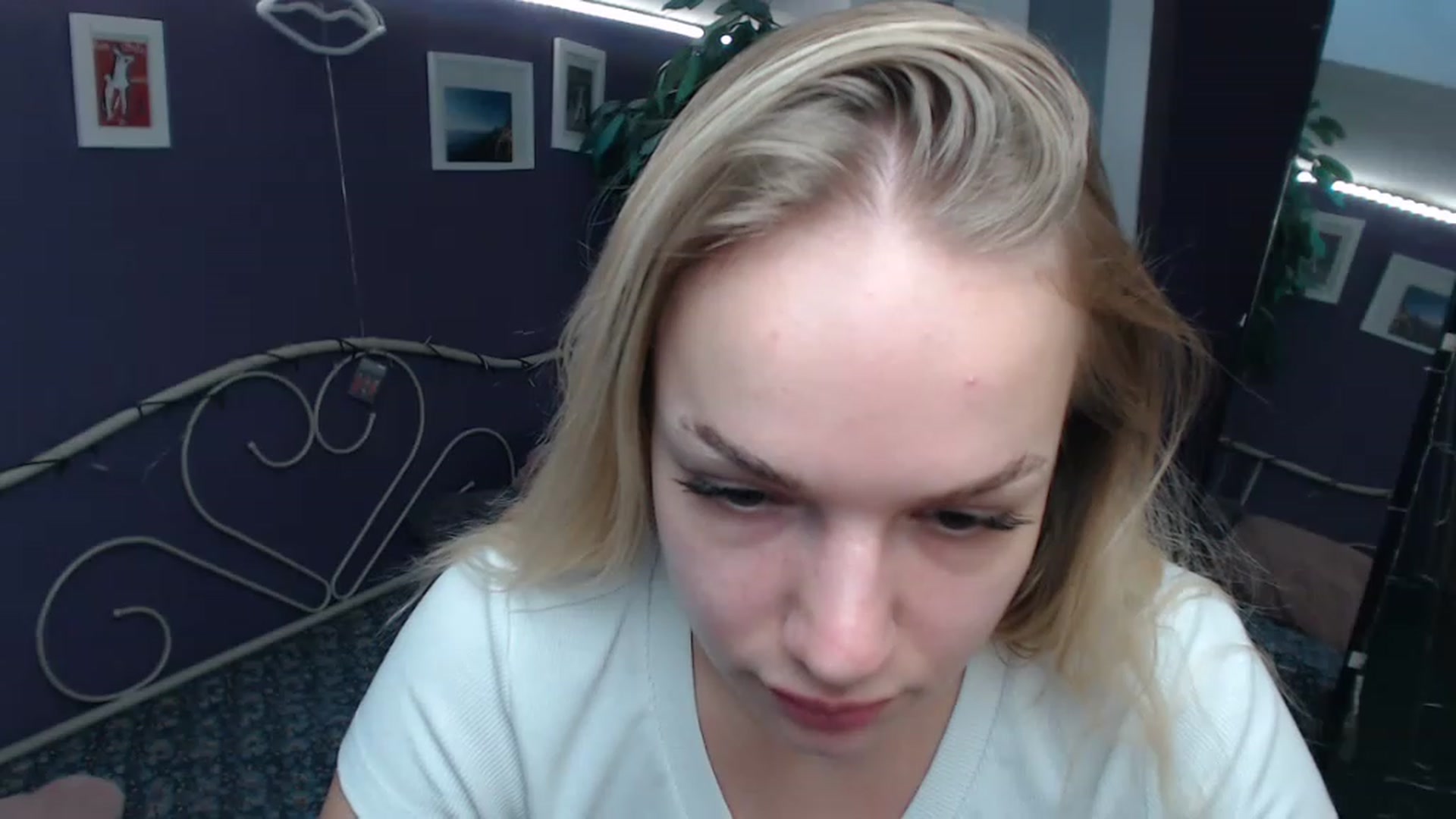 Gallery image thumbnail from JoanQueen's myfreecams stream on, 12/05/2022, 13:06 image 13 of 20