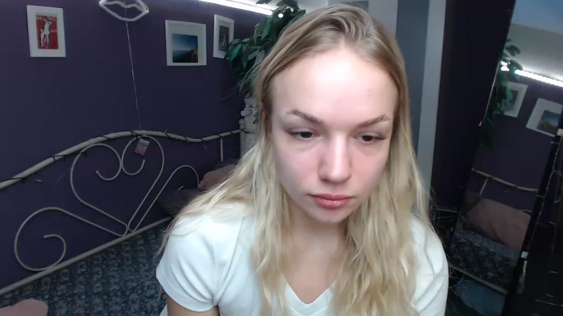Gallery image thumbnail from JoanQueen's myfreecams stream on, 12/05/2022, 13:26 image 9 of 20
