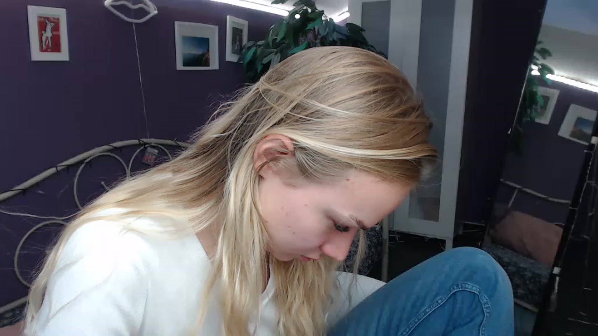 Gallery image thumbnail from JoanQueen's myfreecams stream on, 12/05/2022, 13:26 image 16 of 20