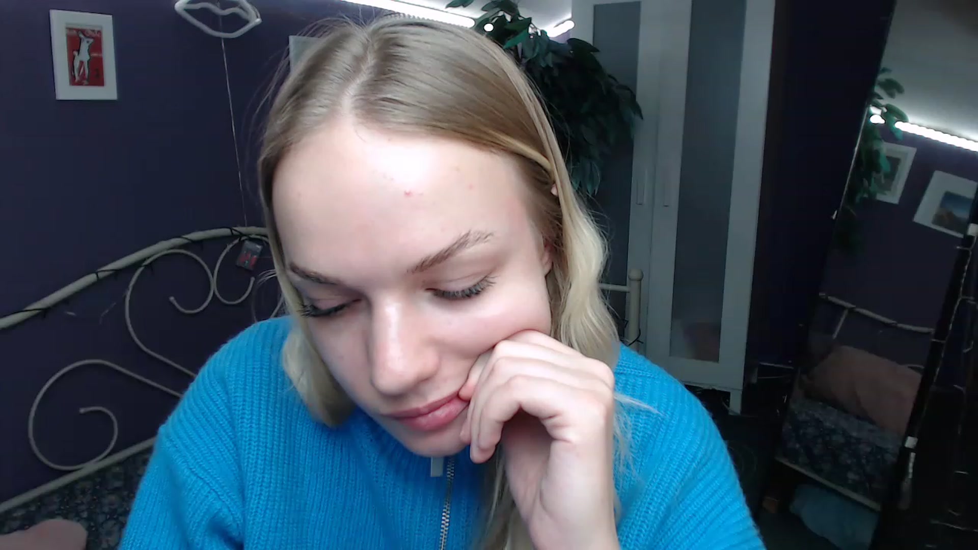 Gallery image thumbnail from JoanQueen's myfreecams stream on, 12/05/2022, 15:04 image 20 of 20