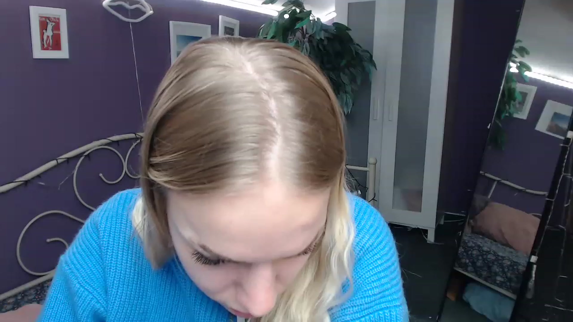 Gallery image thumbnail from JoanQueen's myfreecams stream on, 12/05/2022, 15:04 image 17 of 20
