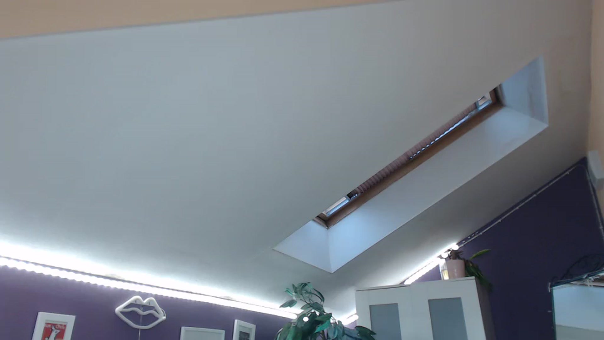 Gallery image thumbnail from JoanQueen's myfreecams stream on, 12/06/2022, 13:37 image 4 of 20