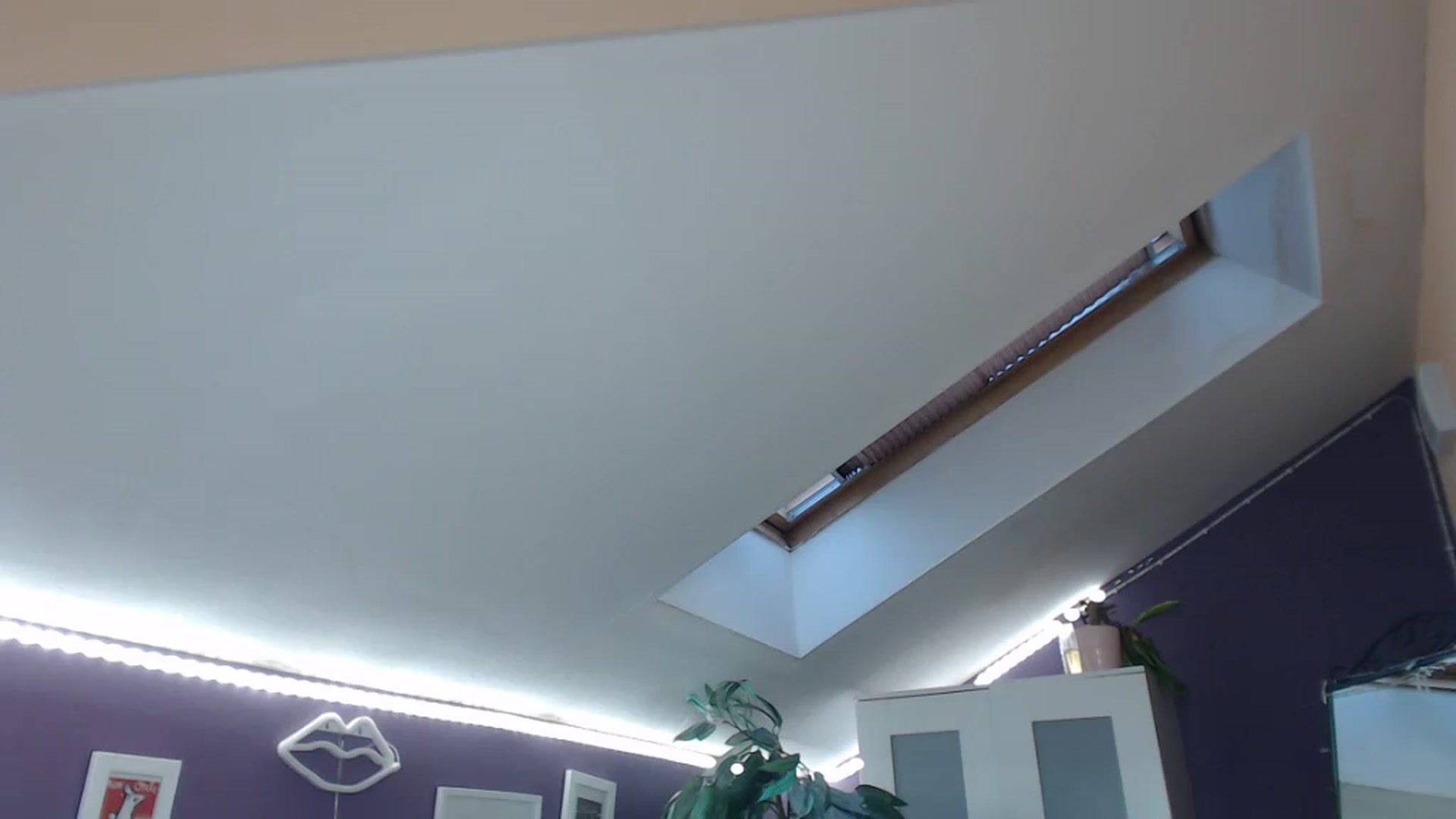 Gallery image thumbnail from JoanQueen's myfreecams stream on, 12/06/2022, 13:37 image 2 of 20