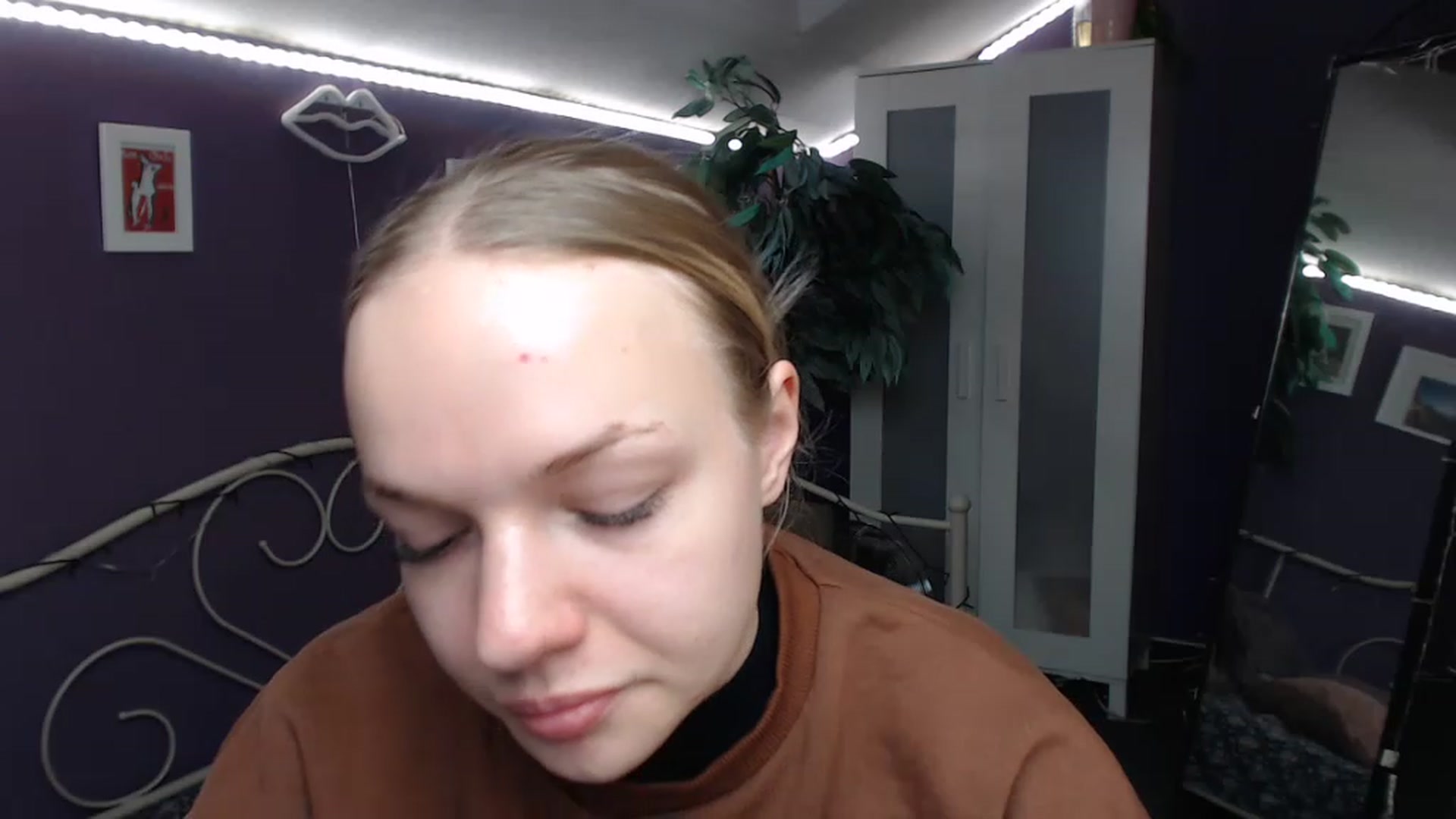 Gallery image thumbnail from JoanQueen's myfreecams stream on, 12/06/2022, 14:44 image 5 of 20