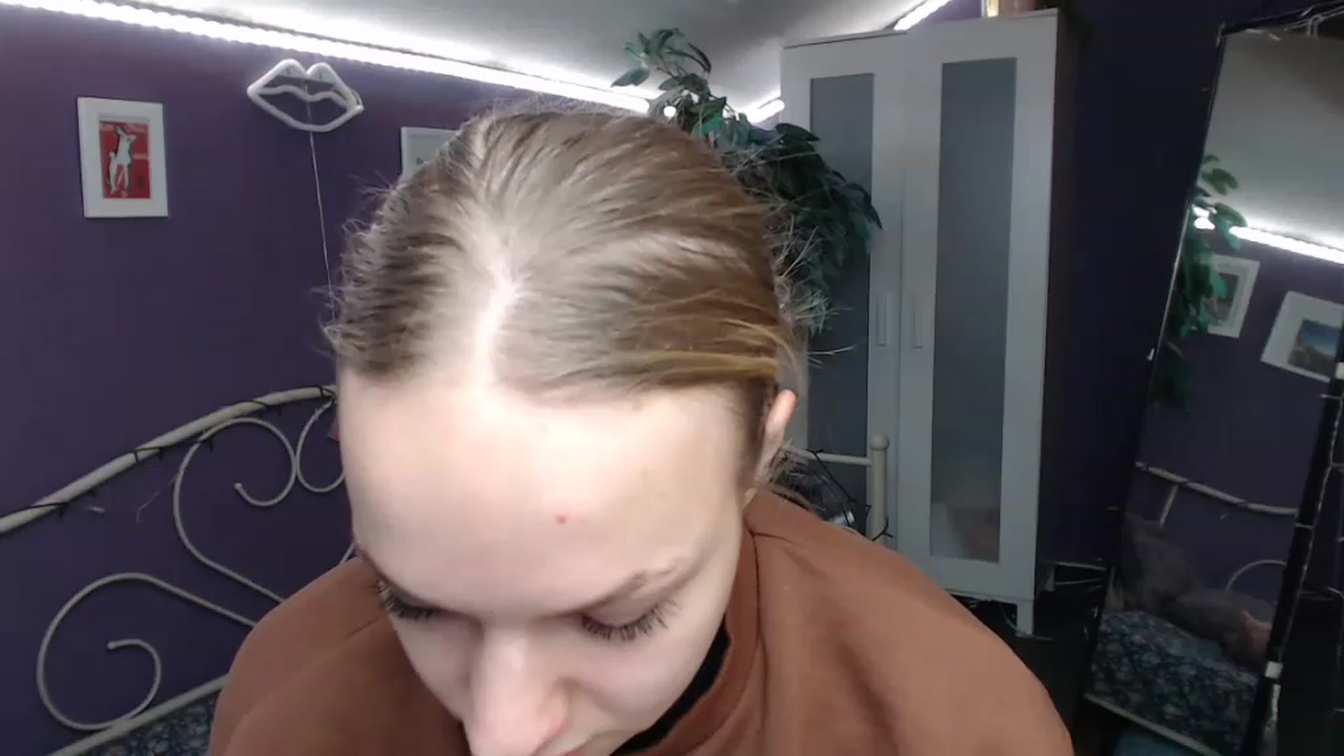 Gallery image thumbnail from JoanQueen's myfreecams stream on, 12/06/2022, 15:41 image 19 of 20