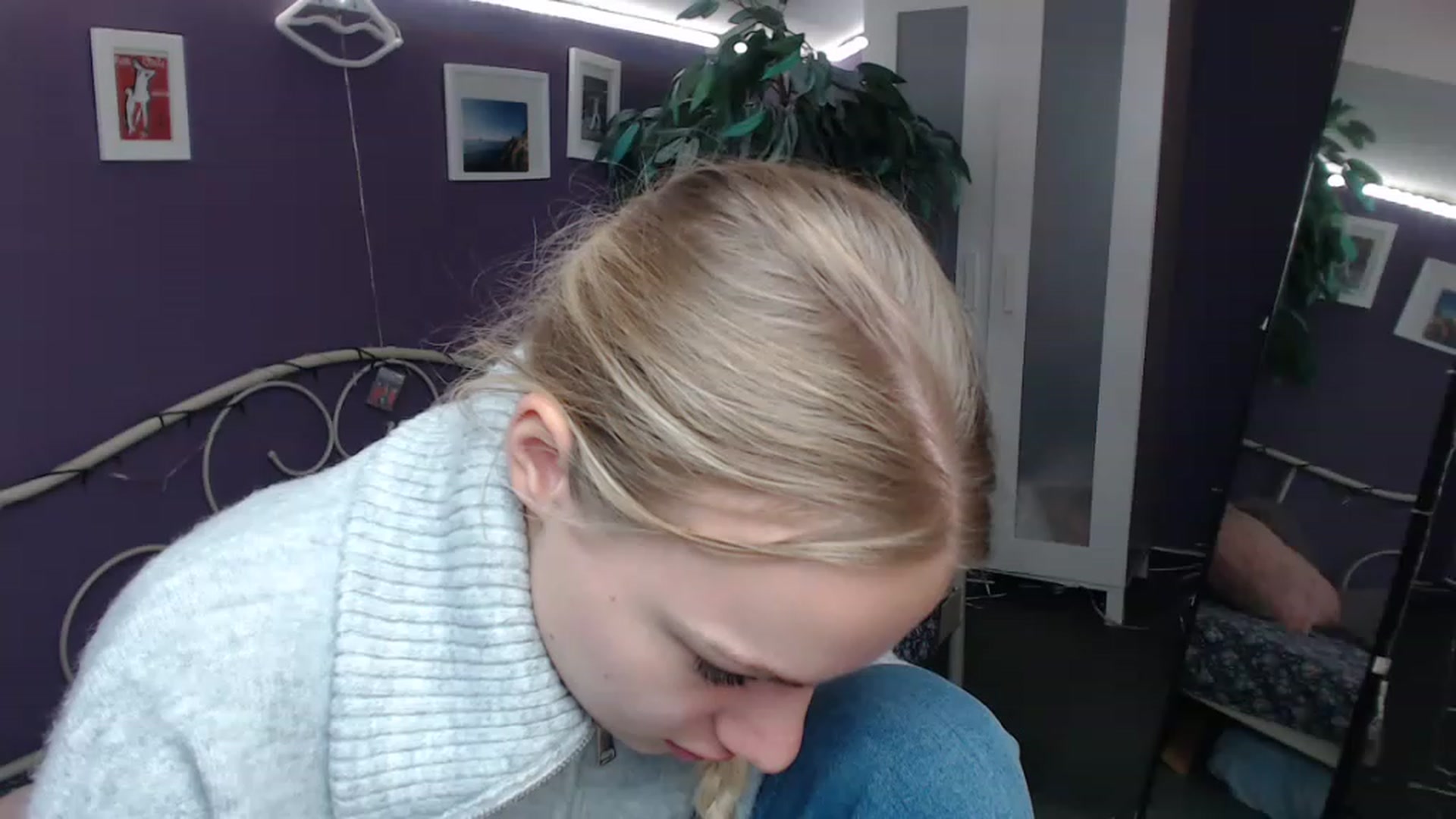 Gallery image thumbnail from JoanQueen's myfreecams stream on, 12/09/2022, 09:59 image 12 of 20