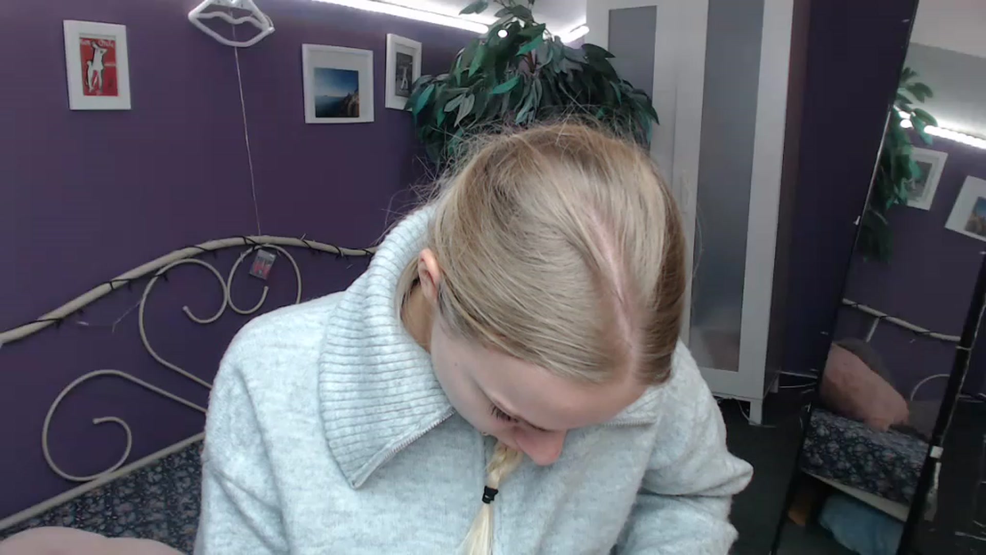 Gallery image thumbnail from JoanQueen's myfreecams stream on, 12/09/2022, 11:02 image 7 of 20