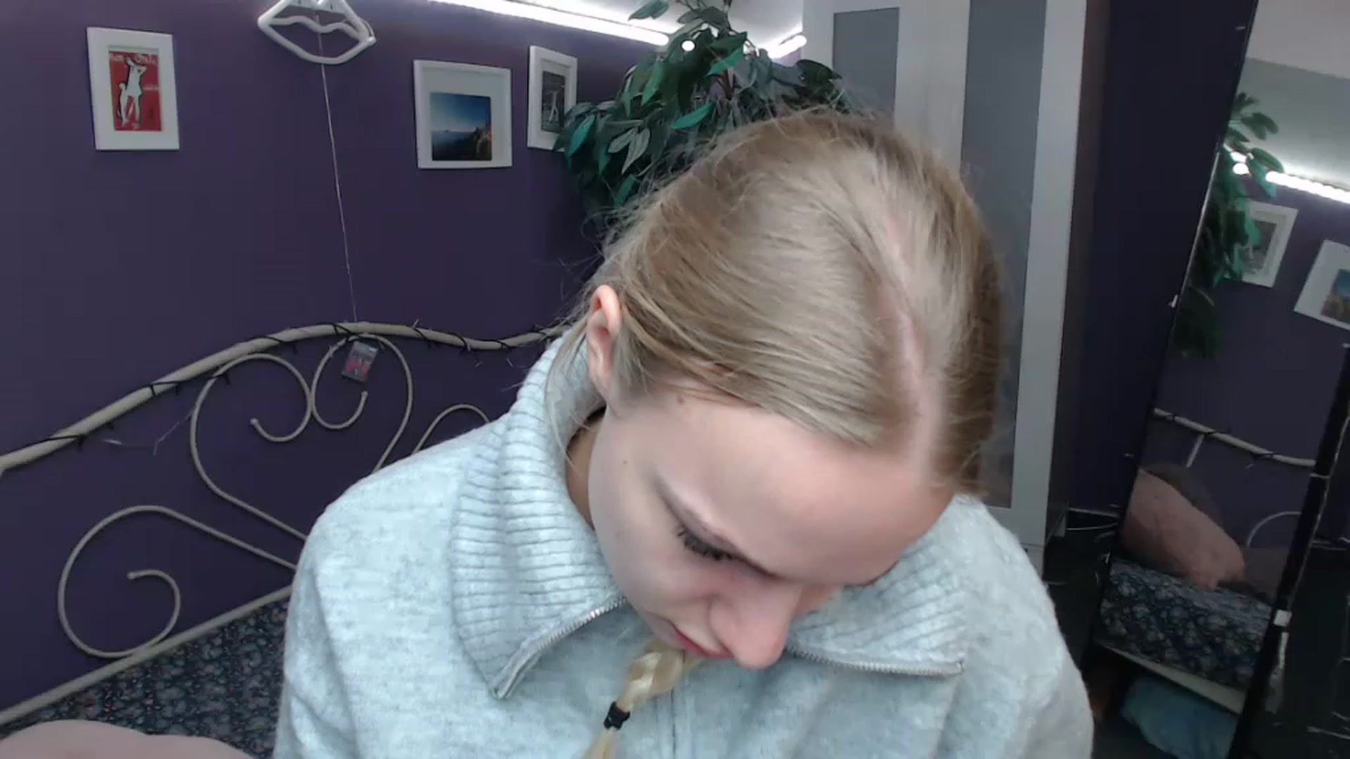 Gallery image thumbnail from JoanQueen's myfreecams stream on, 12/09/2022, 11:02 image 3 of 20