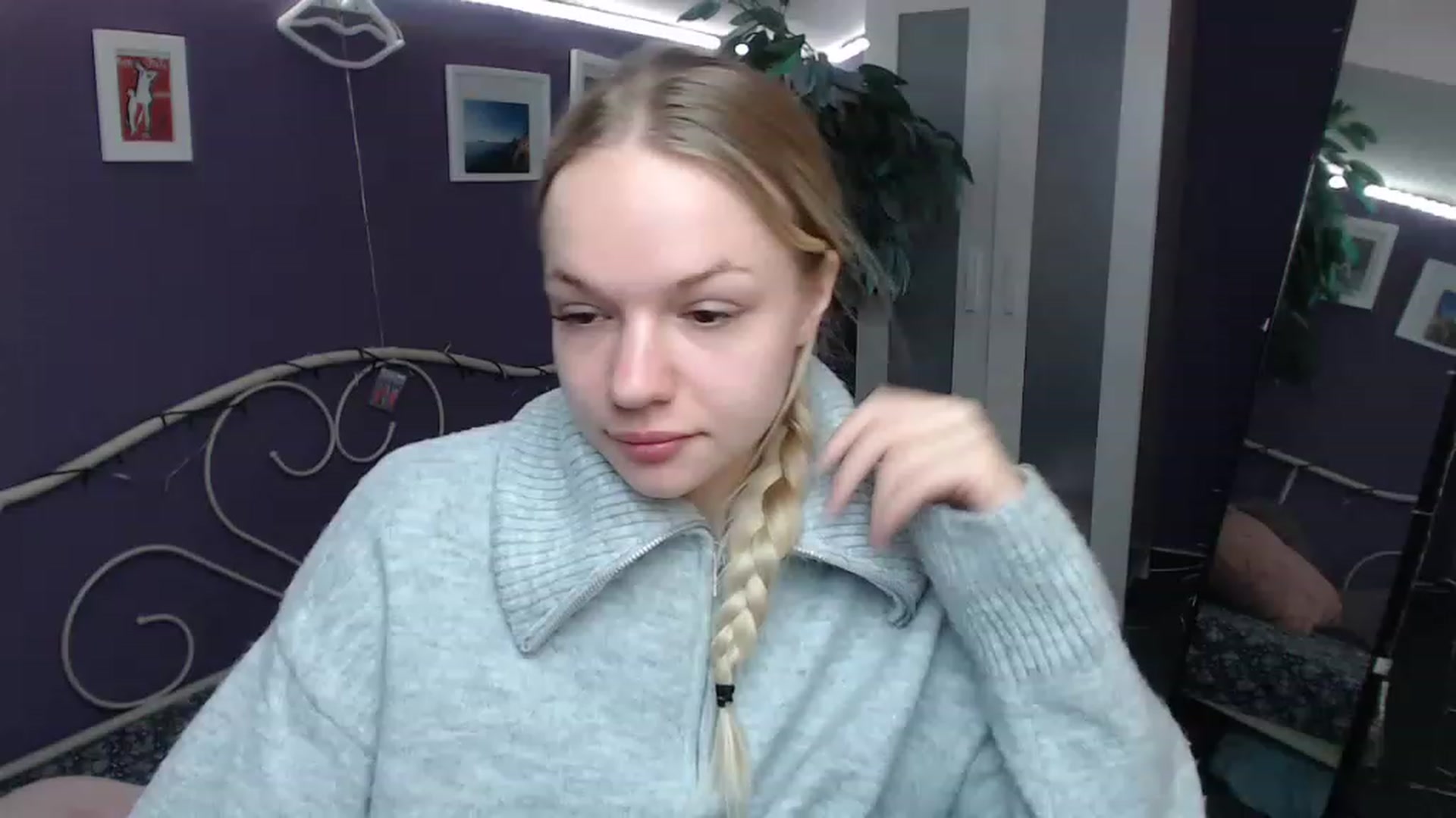Gallery image thumbnail from JoanQueen's myfreecams stream on, 12/09/2022, 11:02 image 20 of 20