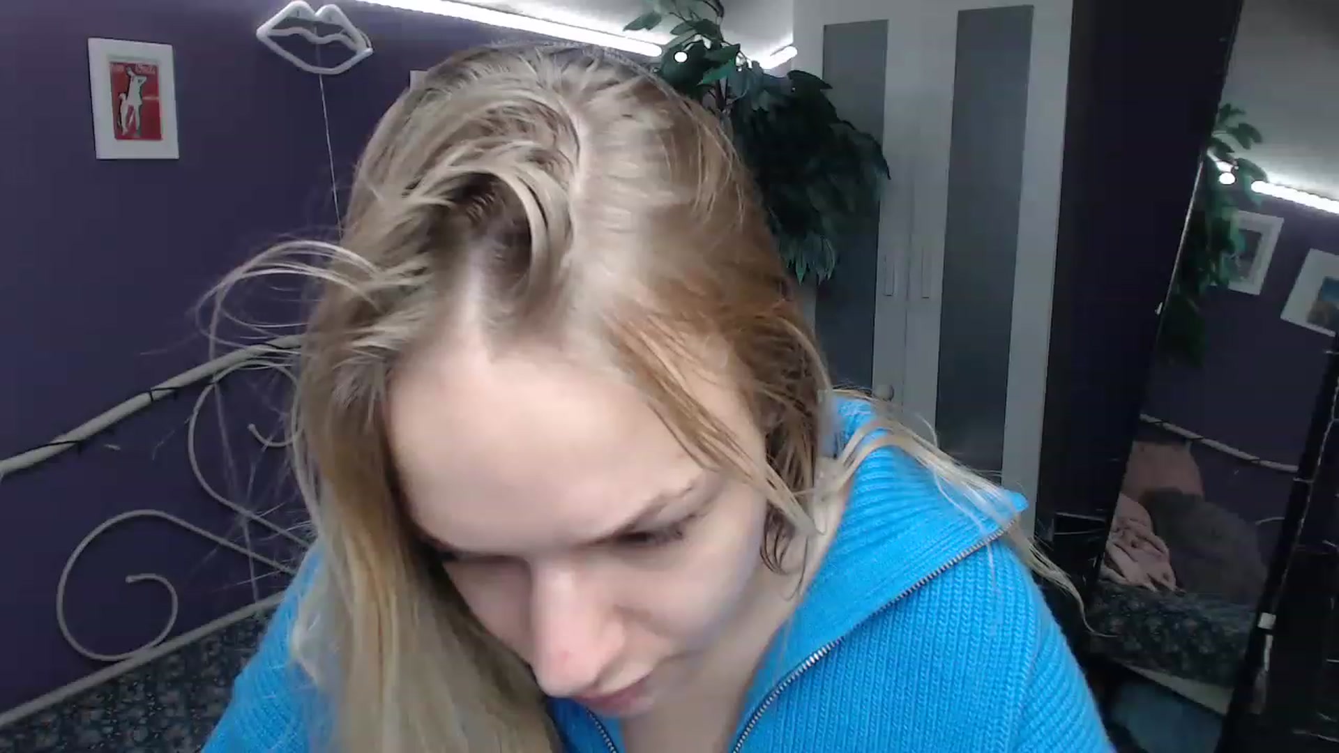 Gallery image thumbnail from JoanQueen's myfreecams stream on, 12/12/2022, 09:39 image 5 of 20