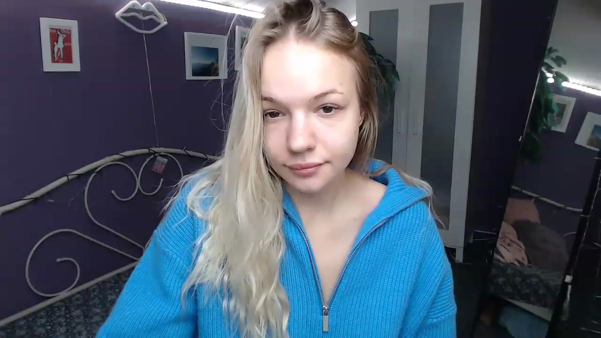 Gallery image thumbnail from JoanQueen's myfreecams stream on, 12/12/2022, 09:39 image 1 of 20