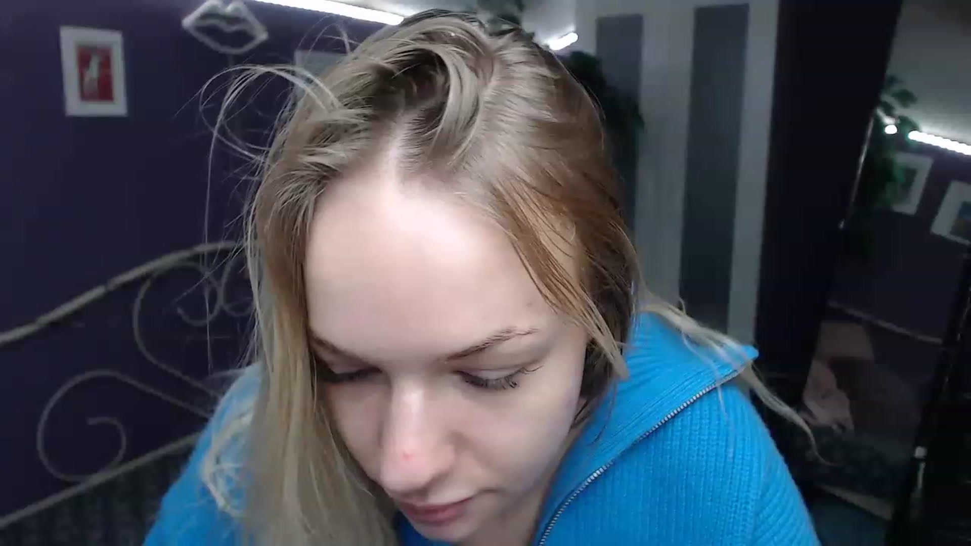 Gallery image thumbnail from JoanQueen's myfreecams stream on, 12/12/2022, 09:39 image 3 of 20