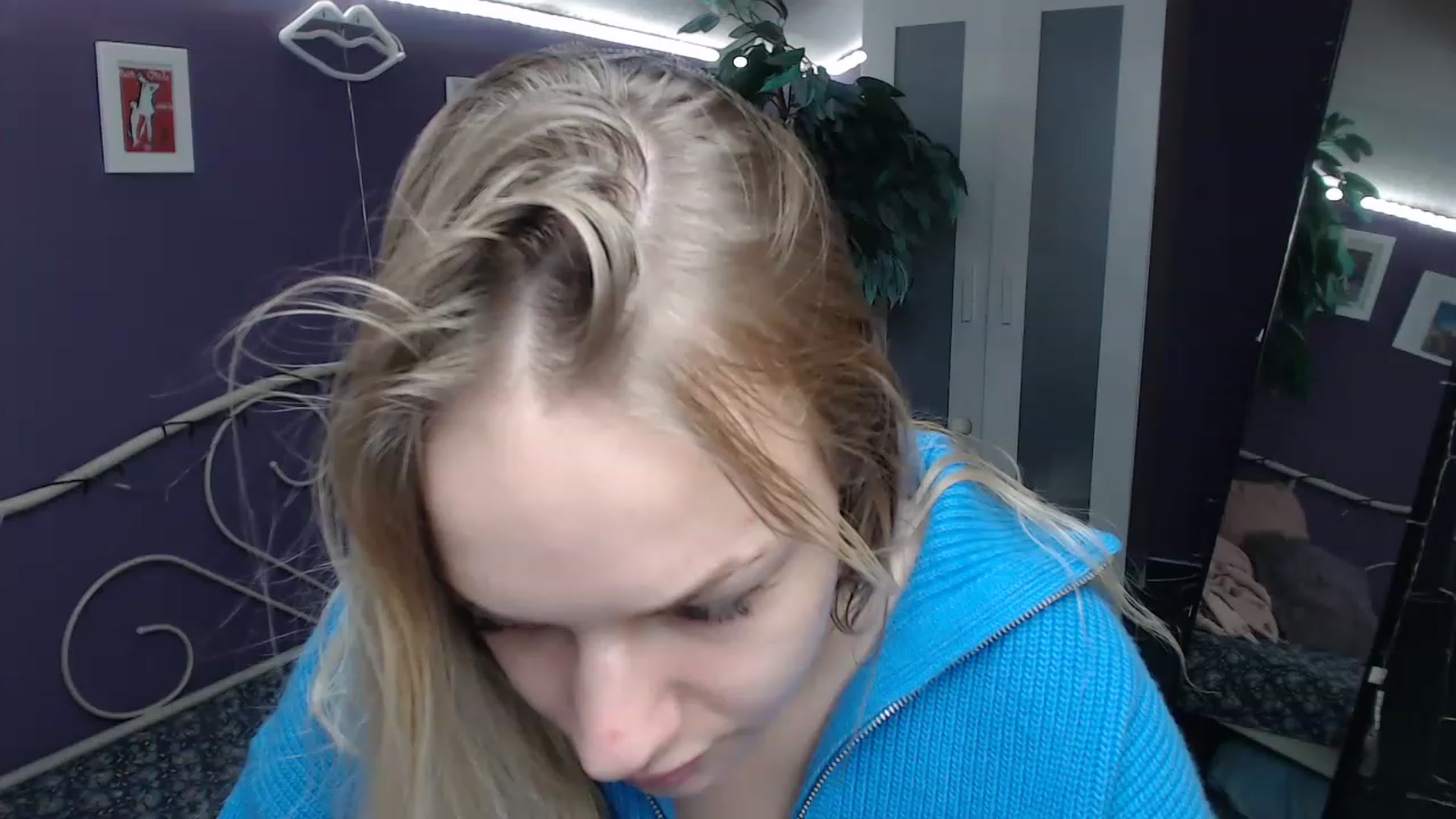 Gallery image thumbnail from JoanQueen's myfreecams stream on, 12/12/2022, 09:39 image 4 of 20