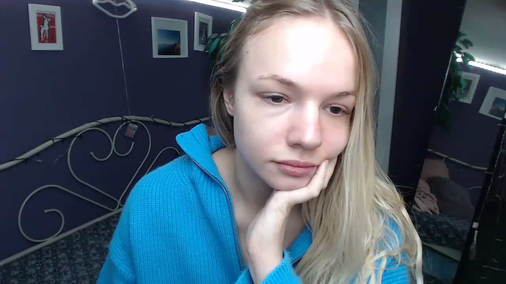 Gallery image thumbnail from JoanQueen's myfreecams stream on, 12/12/2022, 10:19 image 6 of 20
