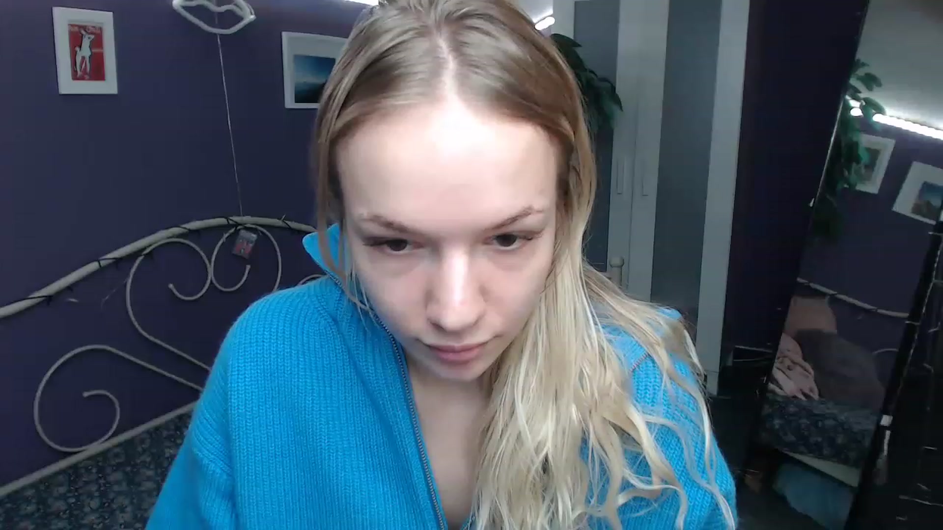 Gallery image thumbnail from JoanQueen's myfreecams stream on, 12/12/2022, 10:19 image 14 of 20