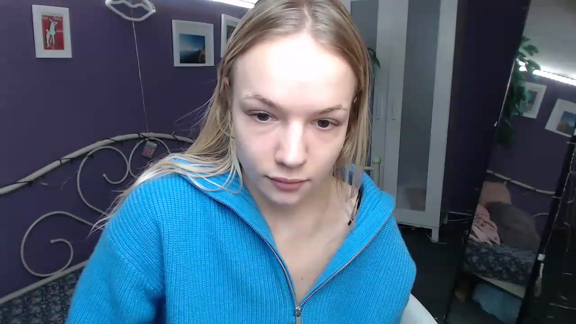 Gallery image thumbnail from JoanQueen's myfreecams stream on, 12/12/2022, 11:02 image 10 of 20