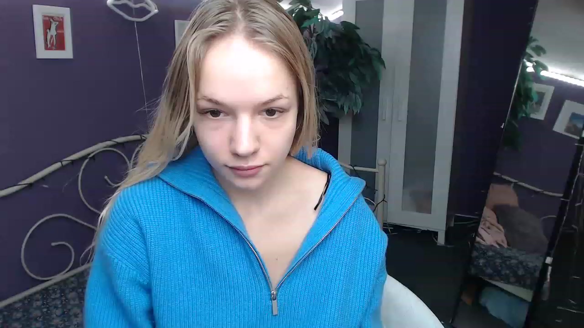 Gallery image thumbnail from JoanQueen's myfreecams stream on, 12/12/2022, 11:02 image 9 of 20