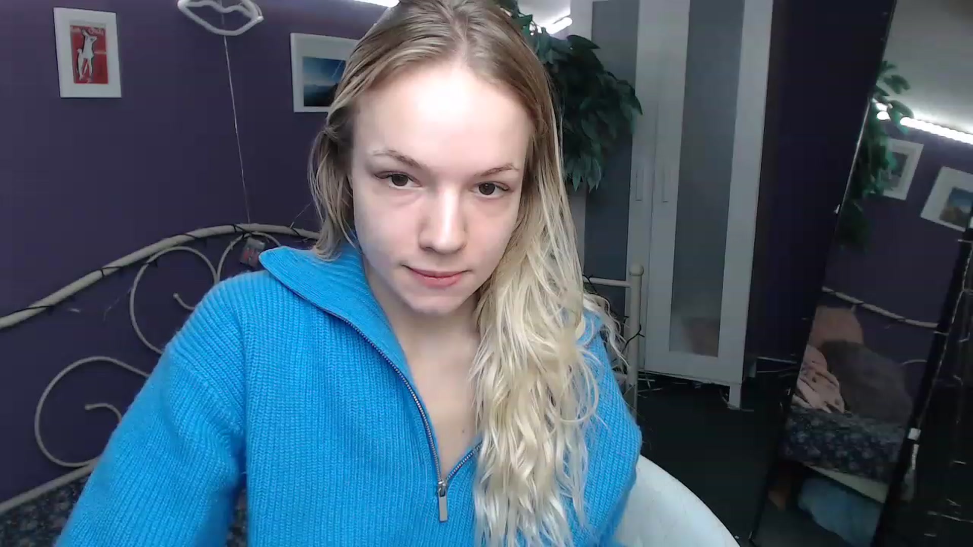 Gallery image thumbnail from JoanQueen's myfreecams stream on, 12/12/2022, 11:02 image 8 of 20