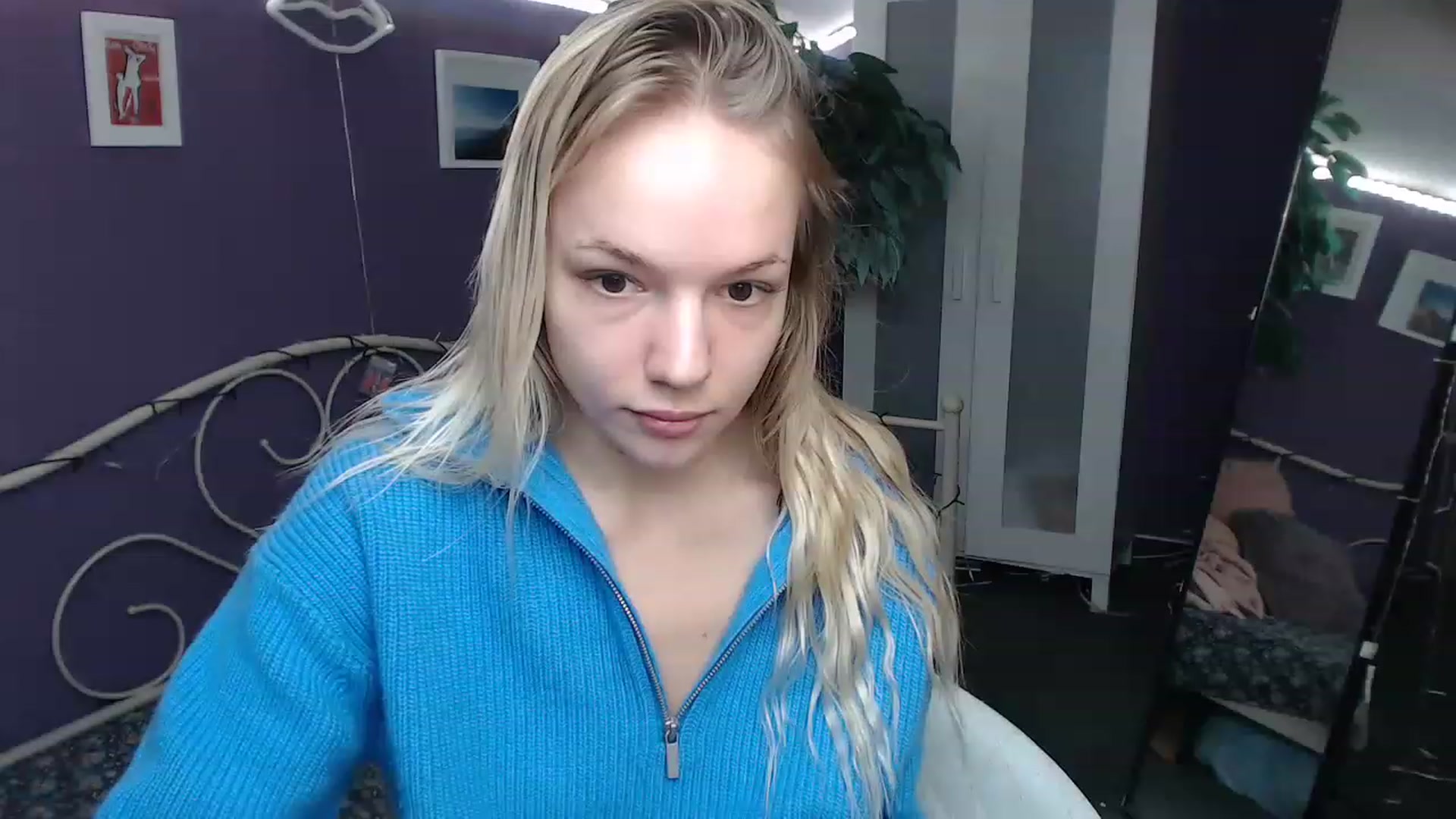 Gallery image thumbnail from JoanQueen's myfreecams stream on, 12/12/2022, 11:02 image 6 of 20