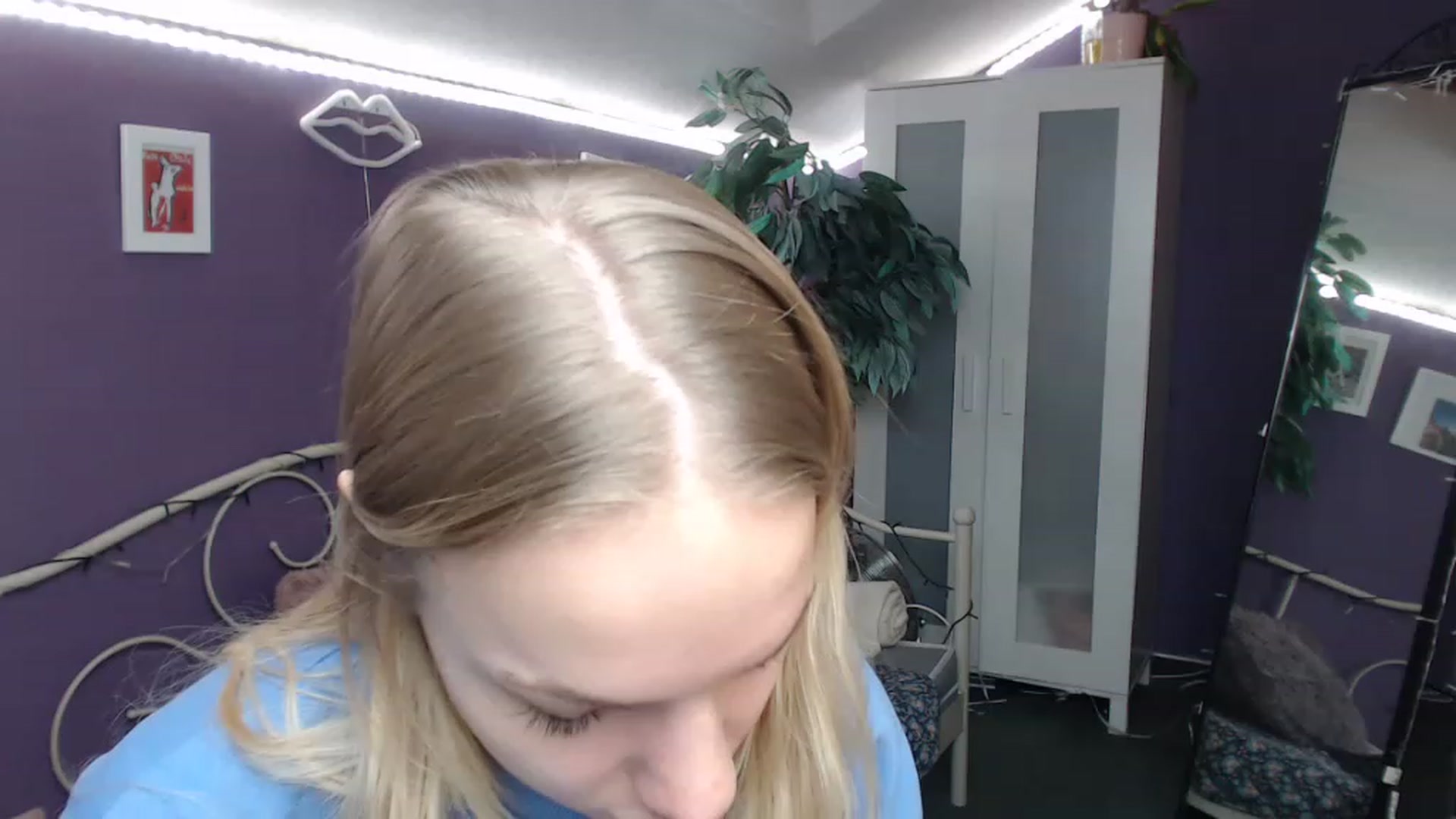 Gallery image thumbnail from JoanQueen's myfreecams stream on, 12/16/2022, 10:46 image 9 of 20