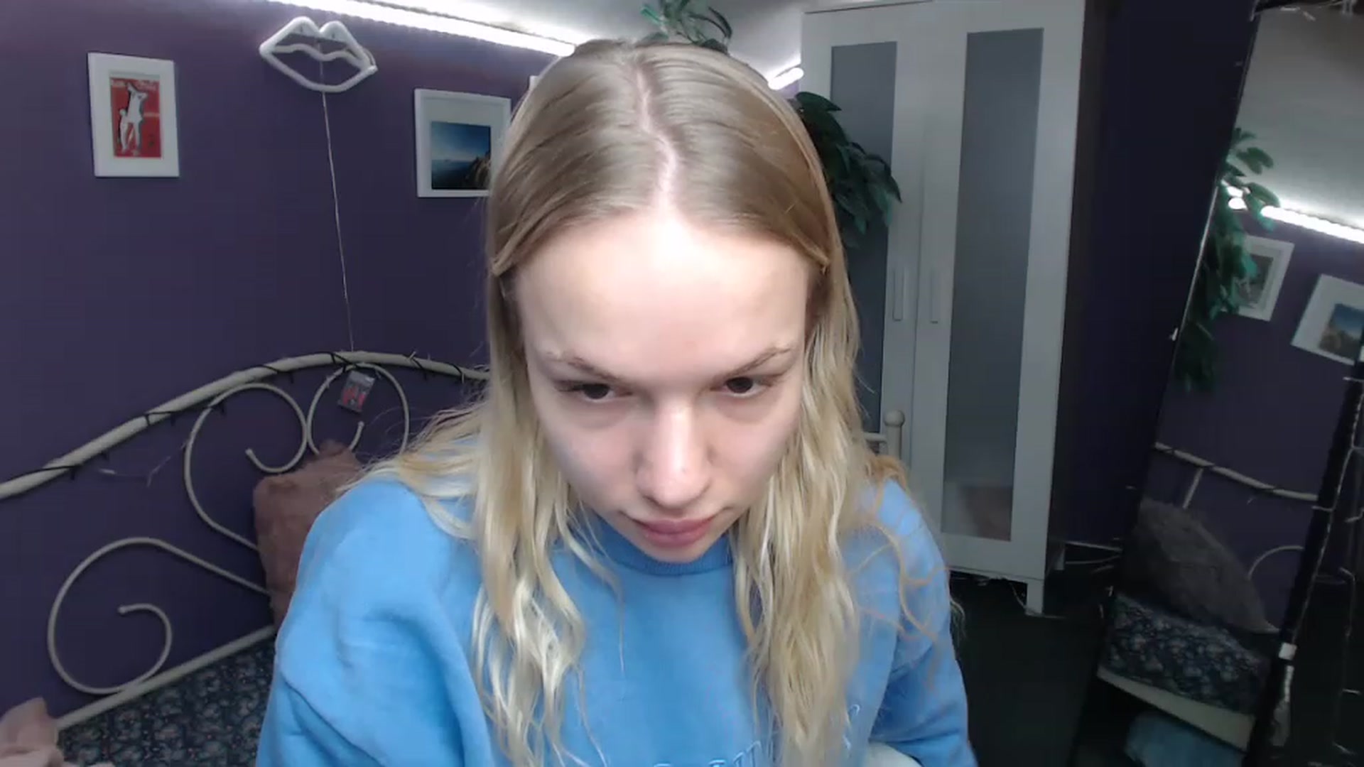 Gallery image thumbnail from JoanQueen's myfreecams stream on, 12/16/2022, 10:46 image 13 of 20