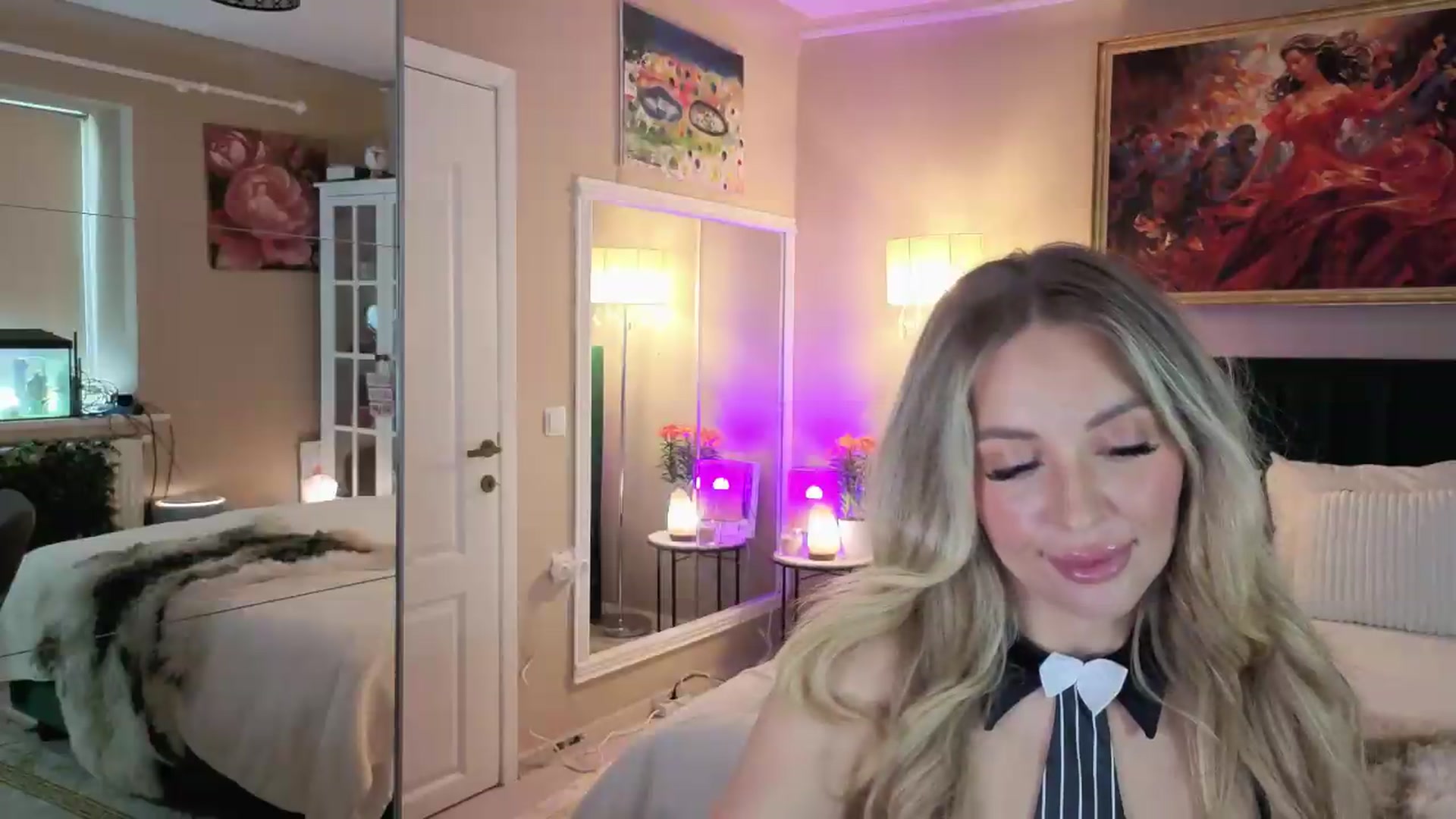 Gallery image thumbnail from JoanneXOXO's myfreecams stream on, 05/07/2026, 10:19 image 14 of 20