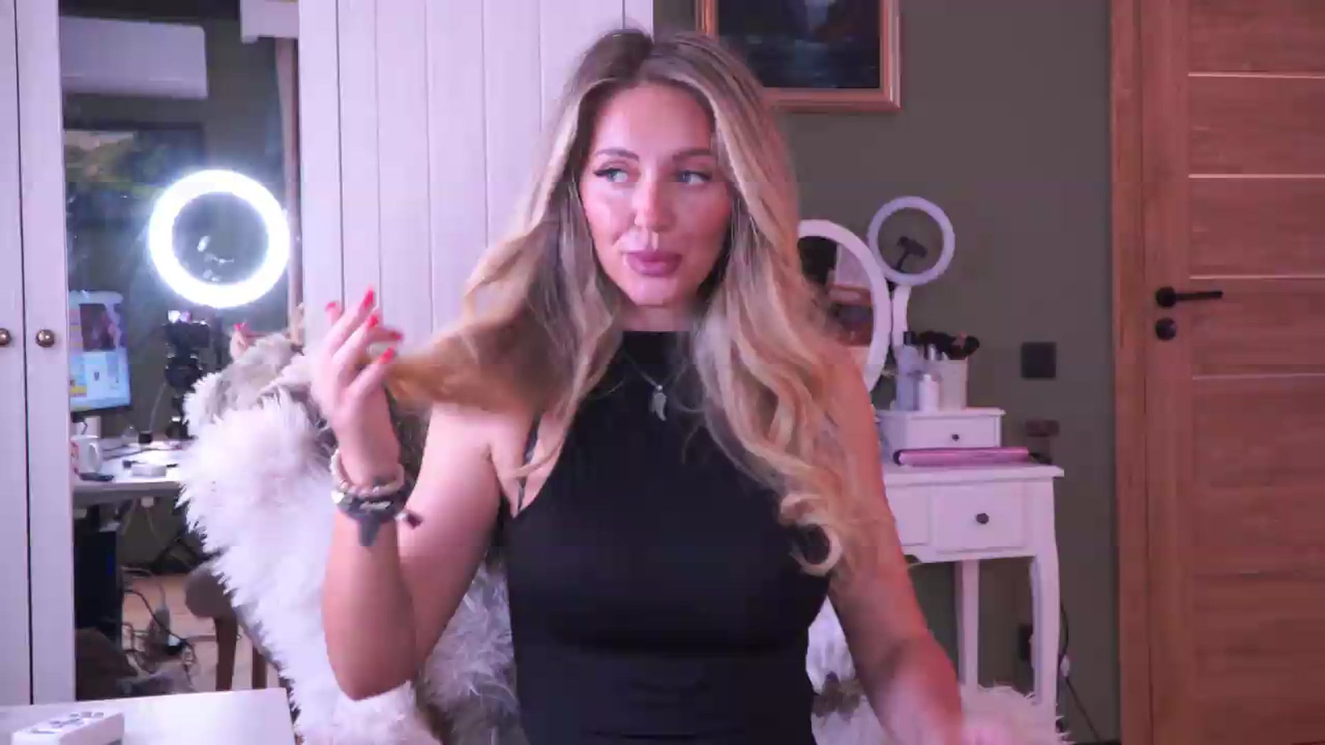 Gallery image thumbnail from JoanneXOXO's myfreecams stream on, 07/12/2026, 09:57 image 14 of 20