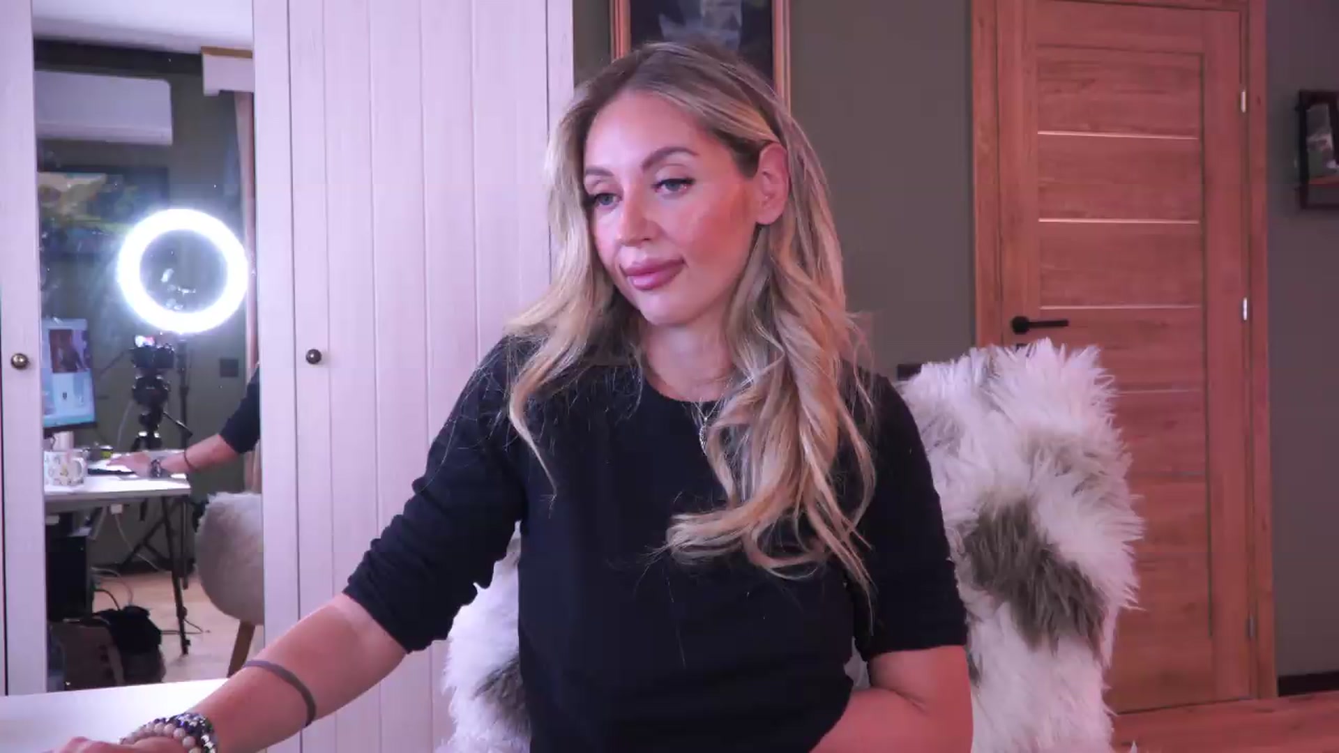 Gallery image thumbnail from JoanneXOXO's myfreecams stream on, 07/14/2026, 08:11 image 14 of 20