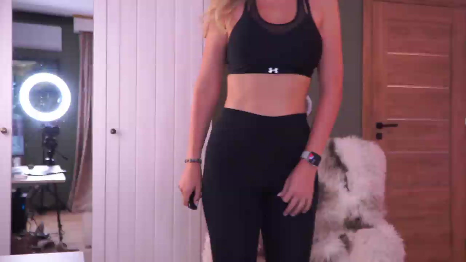 Gallery image thumbnail from JoanneXOXO's myfreecams stream on, 07/28/2026, 11:38 image 6 of 20
