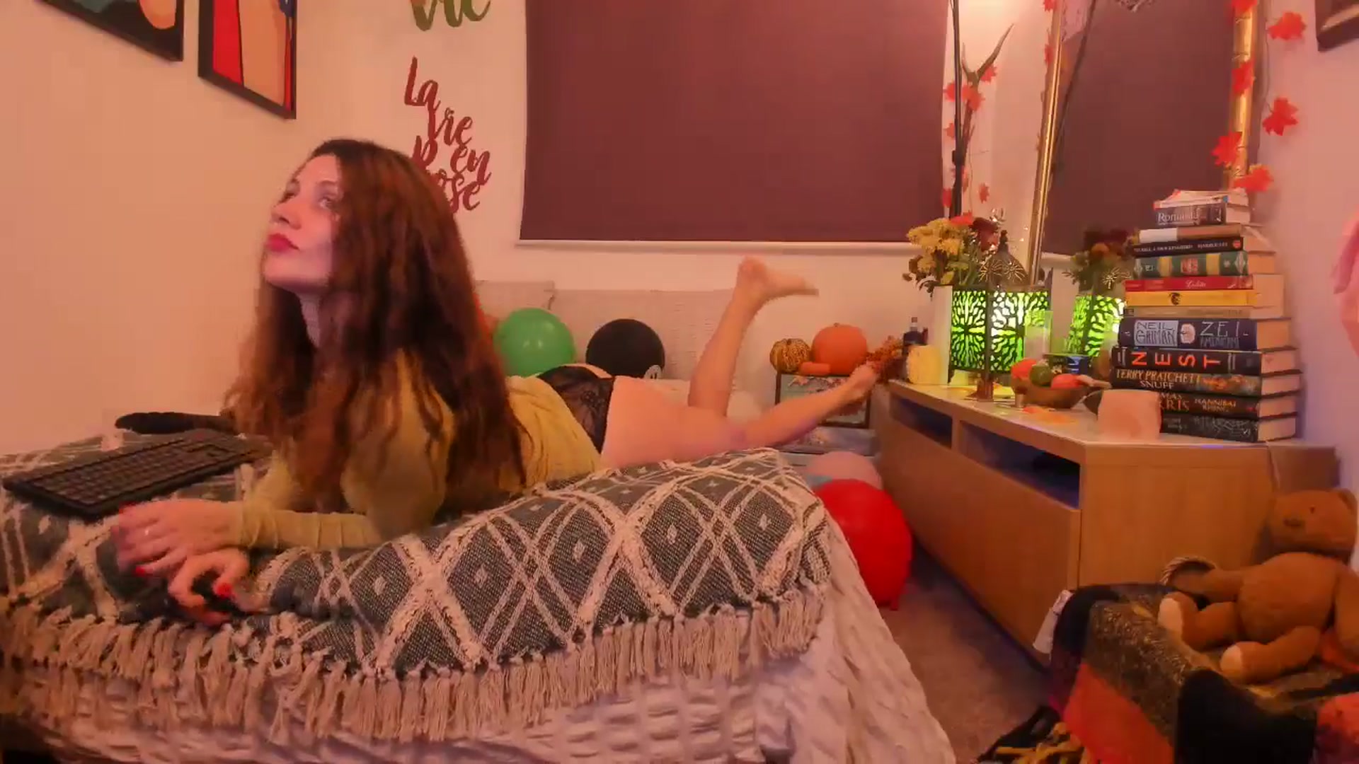 Gallery image thumbnail from Jocelynsexy's myfreecams stream on, 10/29/2025, 24:02 image 10 of 20