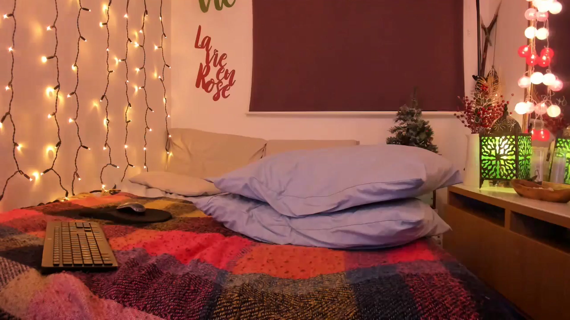 Gallery image thumbnail from Jocelynsexy's myfreecams stream on, 12/06/2025, 03:02 image 17 of 20