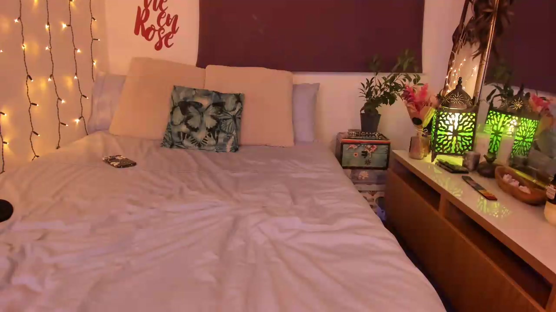 Gallery image thumbnail from Jocelynsexy's myfreecams stream on, 08/28/2026, 22:23 image 10 of 20