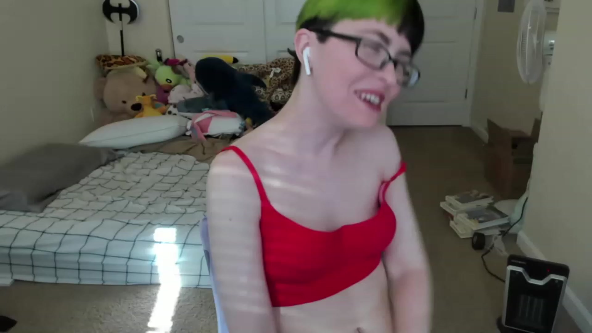 Gallery image thumbnail from JoeyBlack69's myfreecams stream on, 05/14/2023, 24:16 image 10 of 20