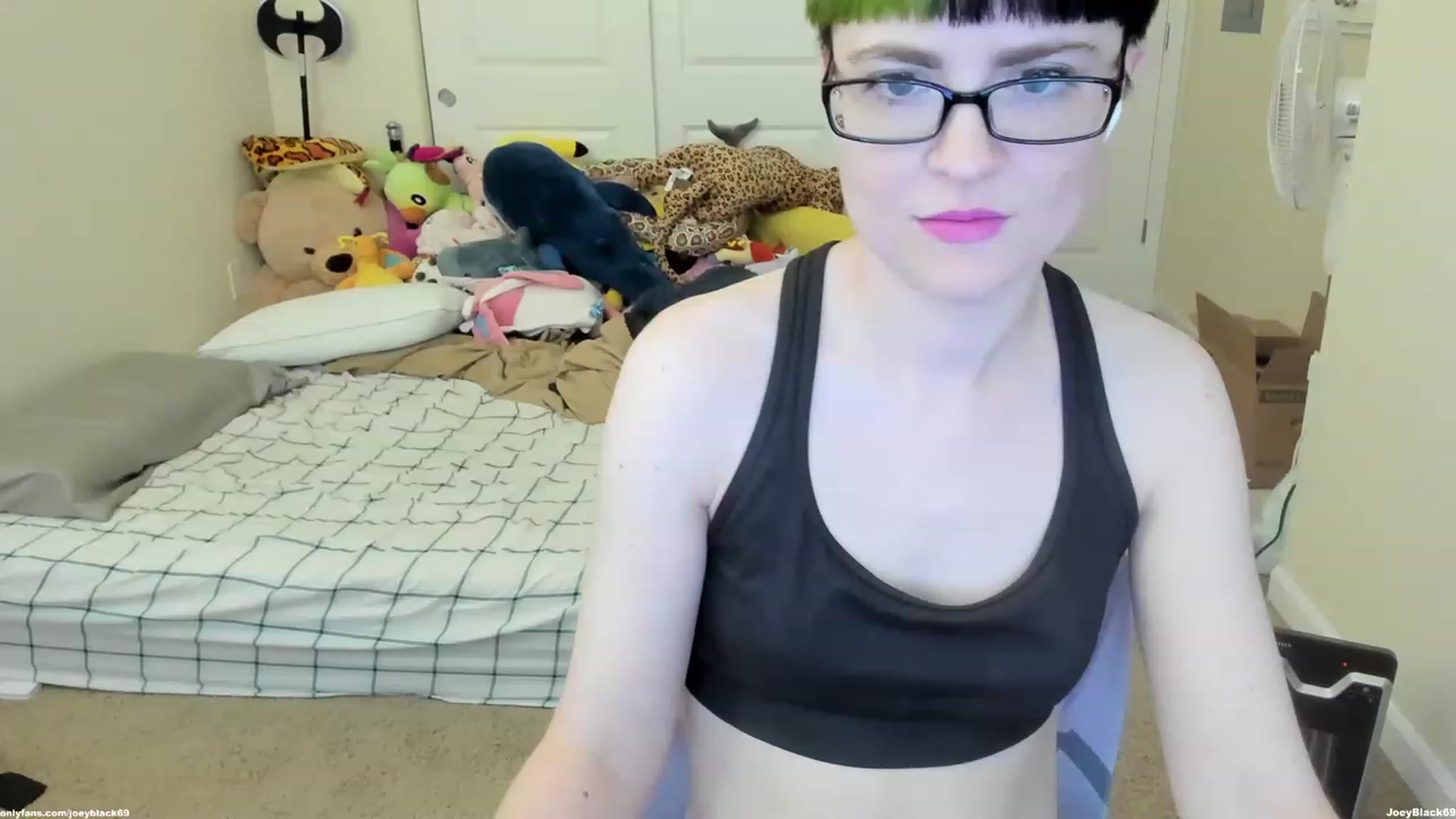 Gallery image thumbnail from JoeyBlack69's myfreecams stream on, 05/14/2023, 21:31 image 12 of 20