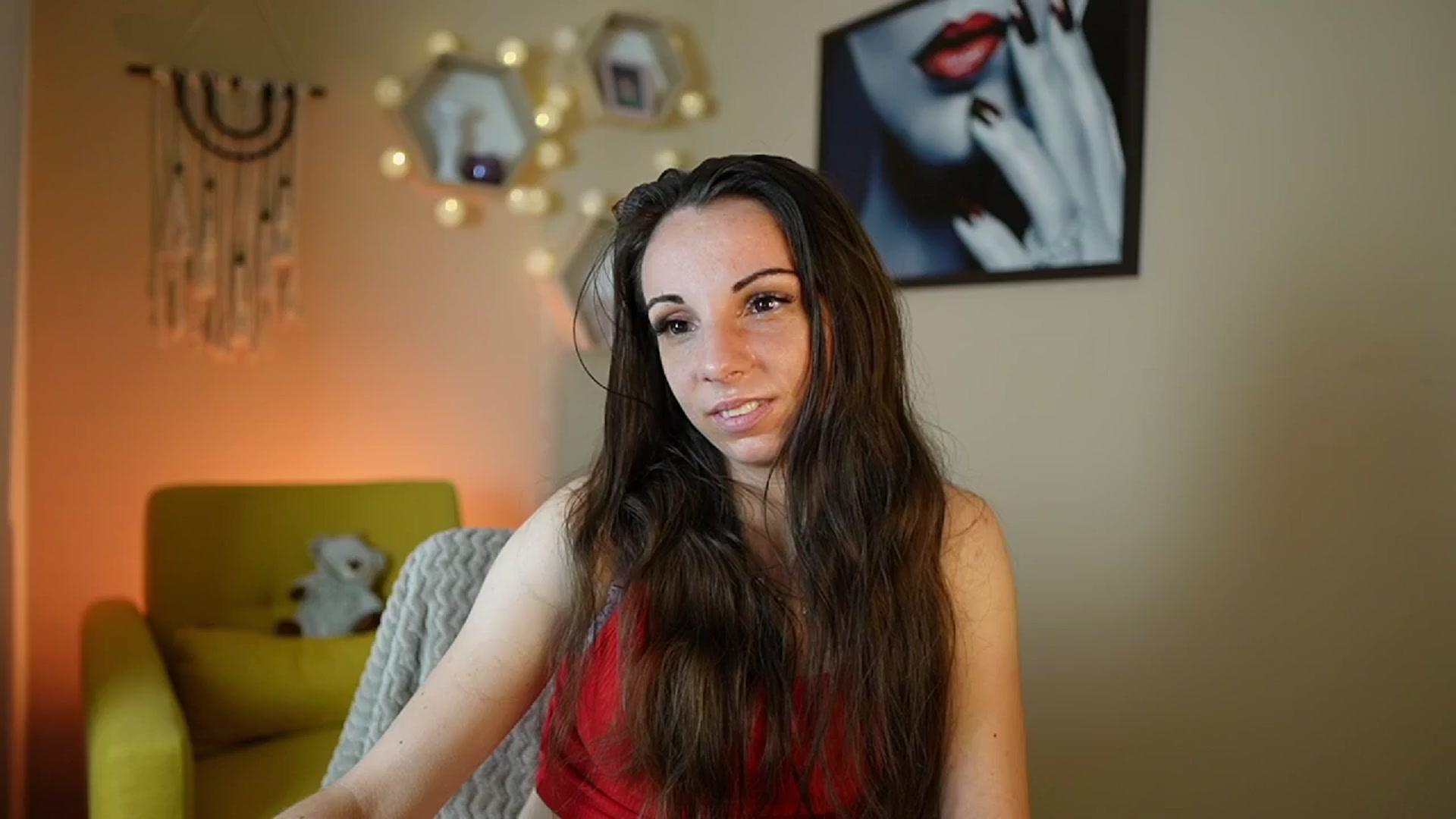 Gallery image thumbnail from Jolee_Love's myfreecams stream on, 06/24/2024, 13:01 image 17 of 20