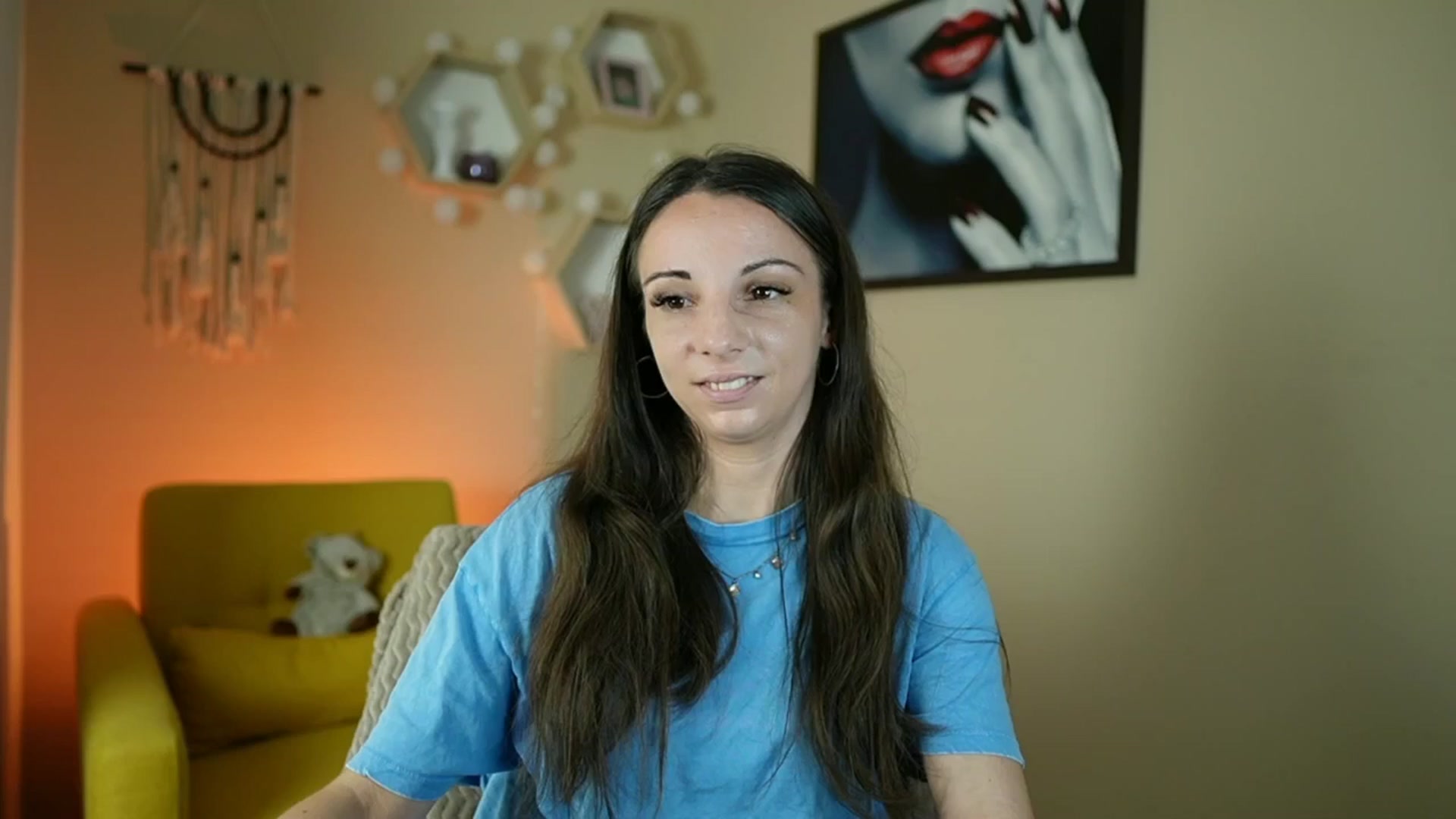 Gallery image thumbnail from Jolee_Love's myfreecams stream on, 06/25/2024, 09:07 image 8 of 20
