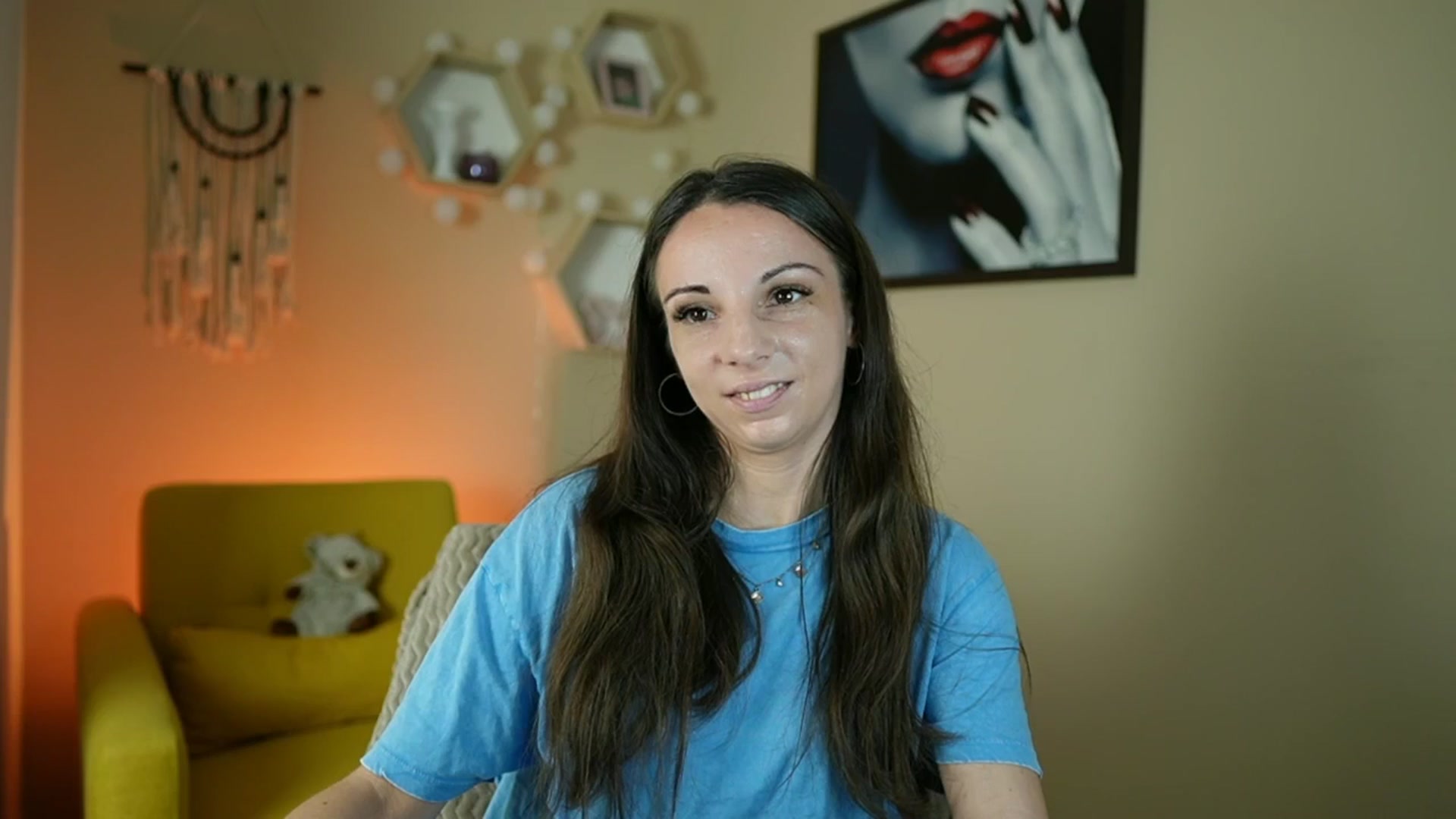 Gallery image thumbnail from Jolee_Love's myfreecams stream on, 06/25/2024, 09:07 image 10 of 20