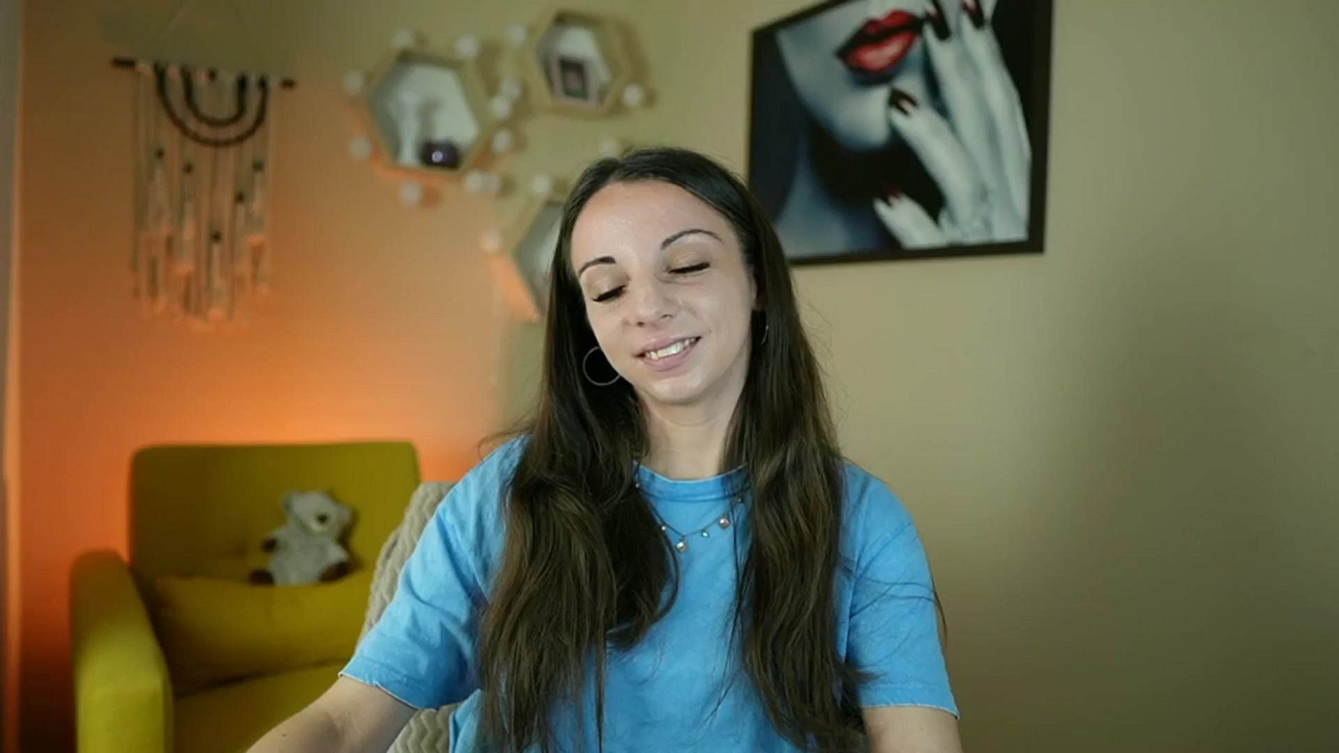 Gallery image thumbnail from Jolee_Love's myfreecams stream on, 06/25/2024, 09:07 image 6 of 20