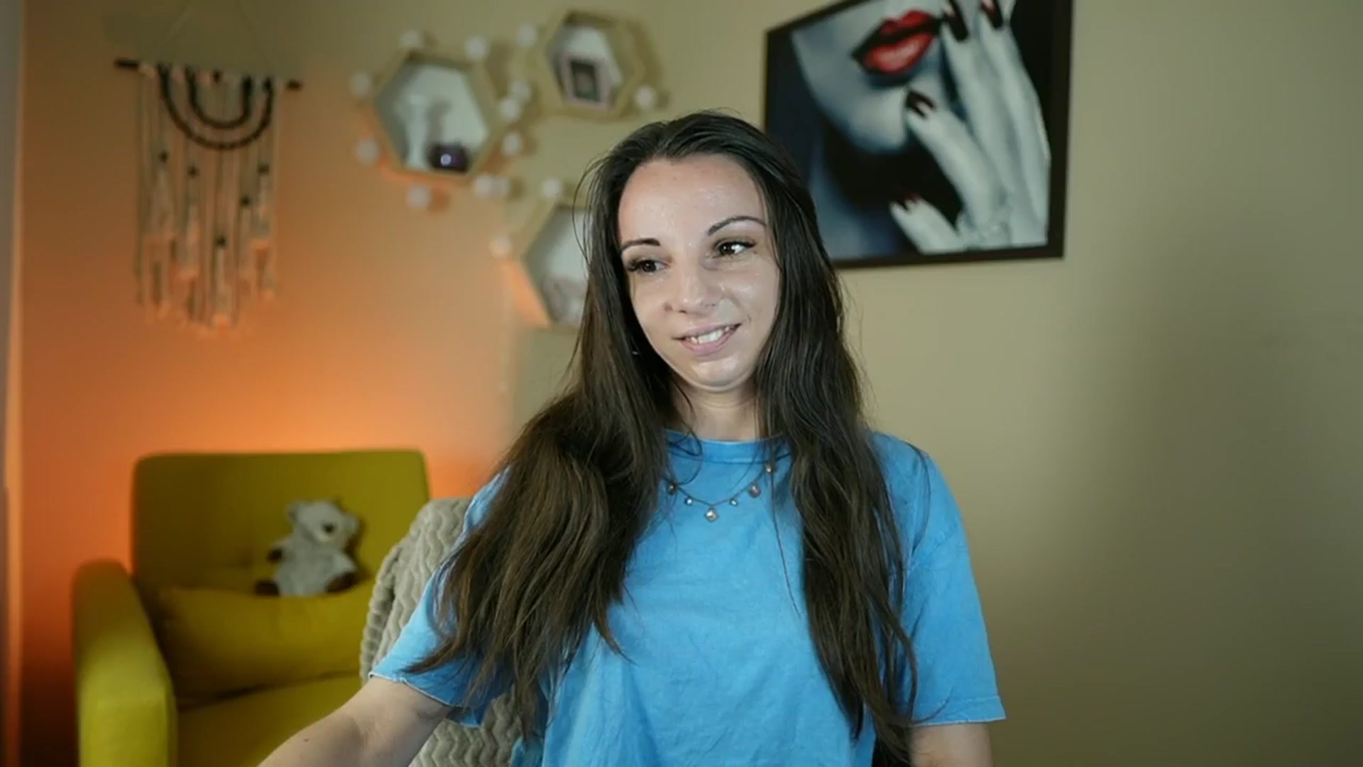 Gallery image thumbnail from Jolee_Love's myfreecams stream on, 06/25/2024, 09:07 image 20 of 20