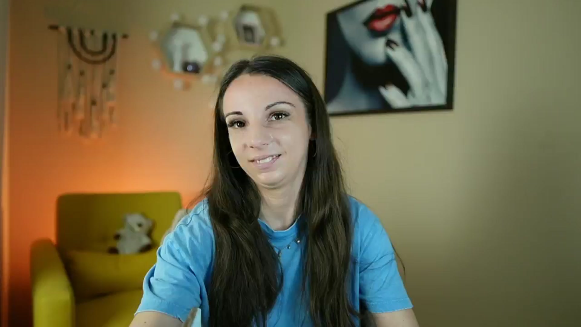 Gallery image thumbnail from Jolee_Love's myfreecams stream on, 06/25/2024, 09:07 image 7 of 20