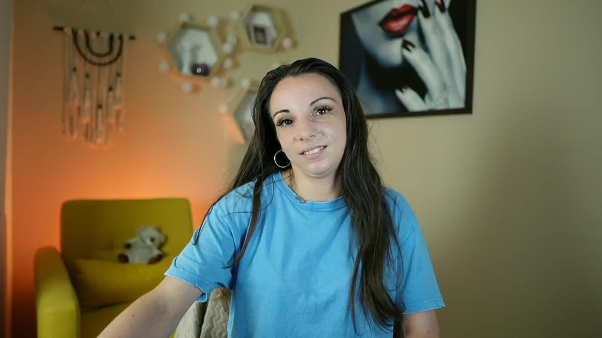 Gallery image thumbnail from Jolee_Love's myfreecams stream on, 06/25/2024, 10:34 image 16 of 20
