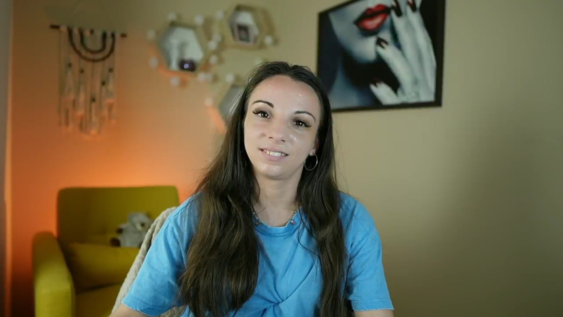 Gallery image thumbnail from Jolee_Love's myfreecams stream on, 06/25/2024, 10:34 image 6 of 20