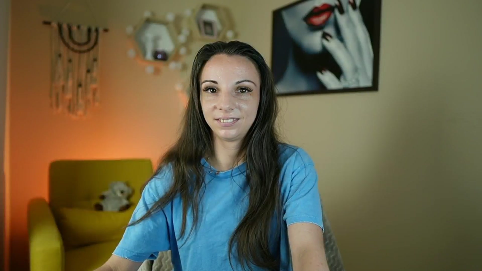 Gallery image thumbnail from Jolee_Love's myfreecams stream on, 06/25/2024, 10:52 image 6 of 20