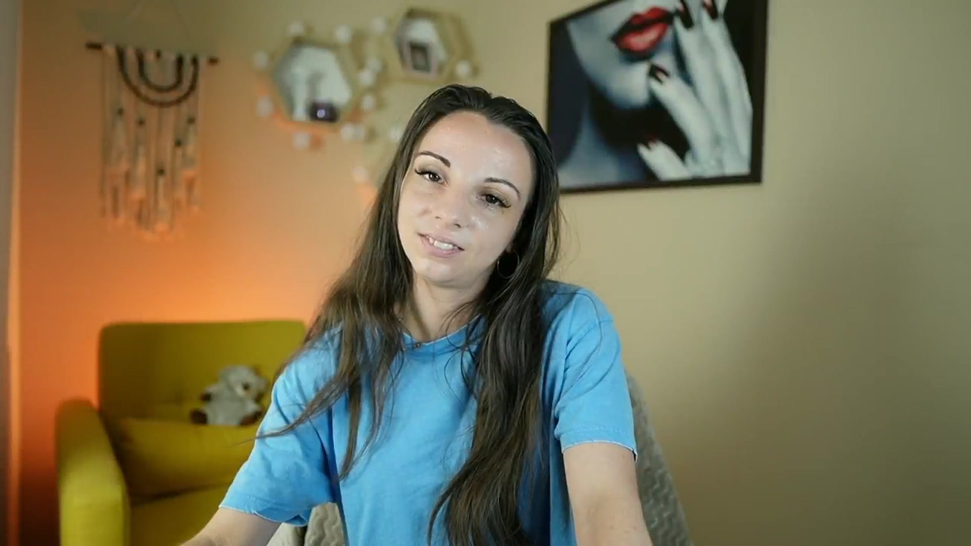Gallery image thumbnail from Jolee_Love's myfreecams stream on, 06/25/2024, 10:52 image 7 of 20