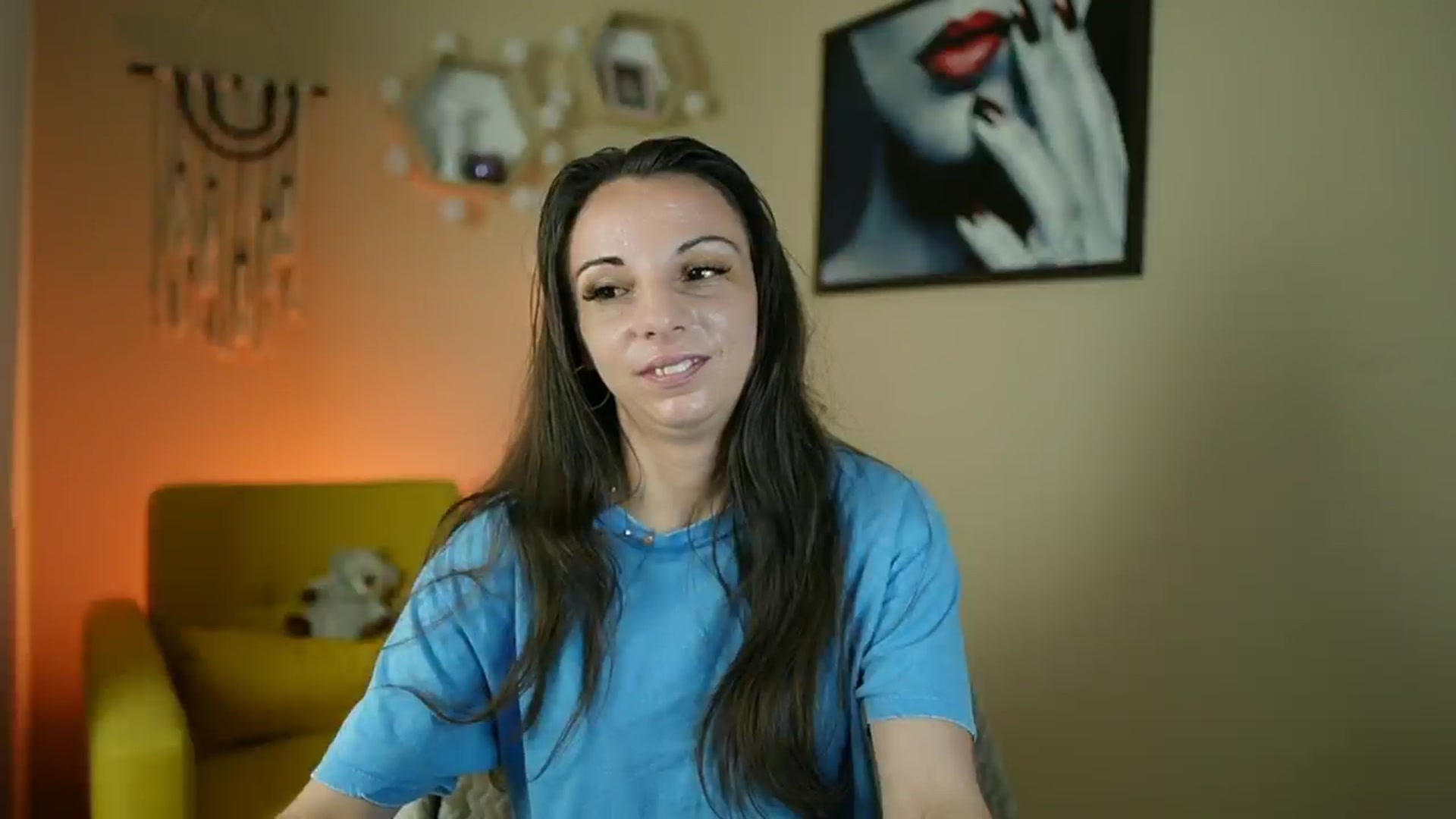 Gallery image thumbnail from Jolee_Love's myfreecams stream on, 06/25/2024, 10:52 image 17 of 20